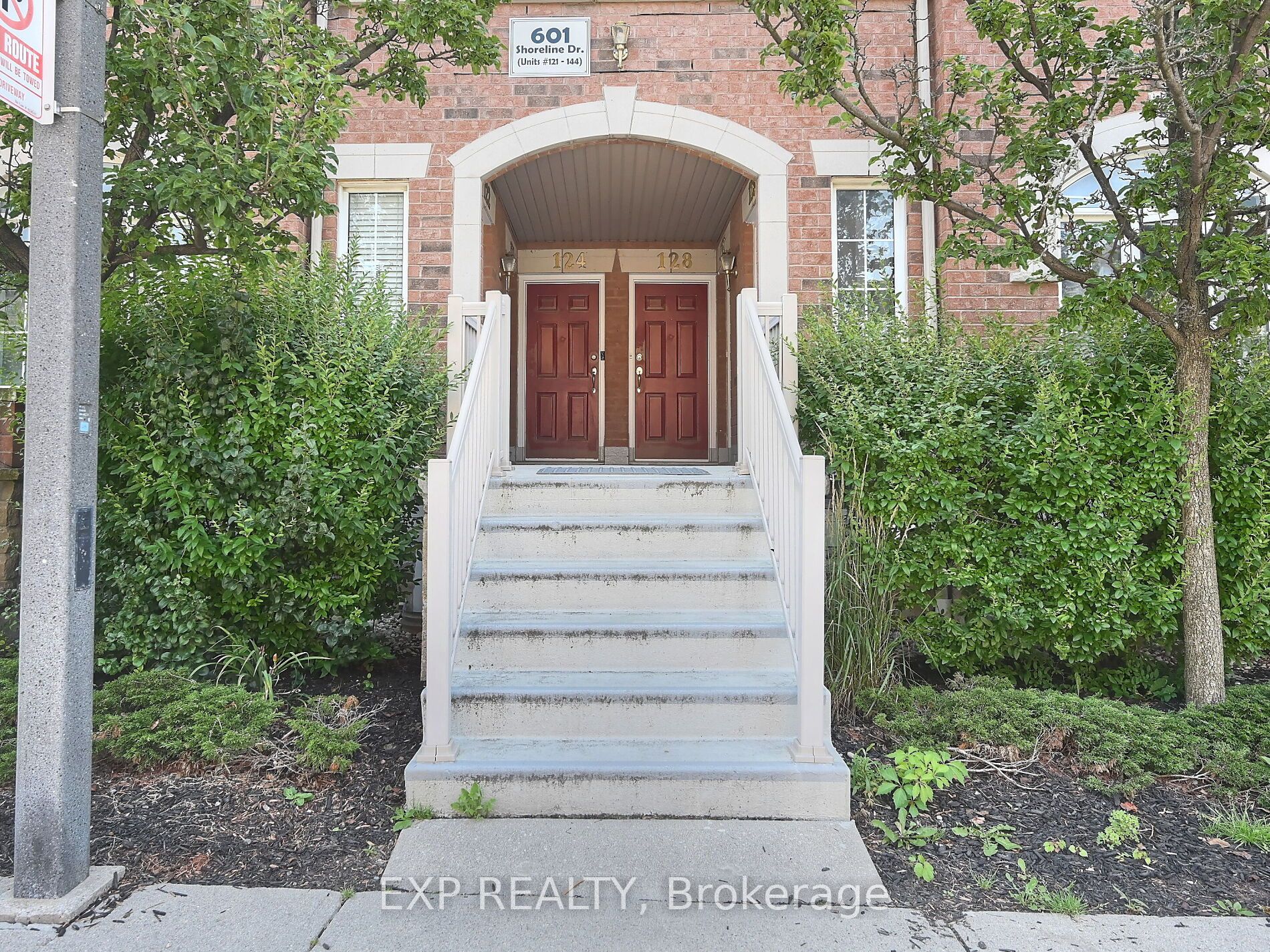 601 Shoreline Drive #122