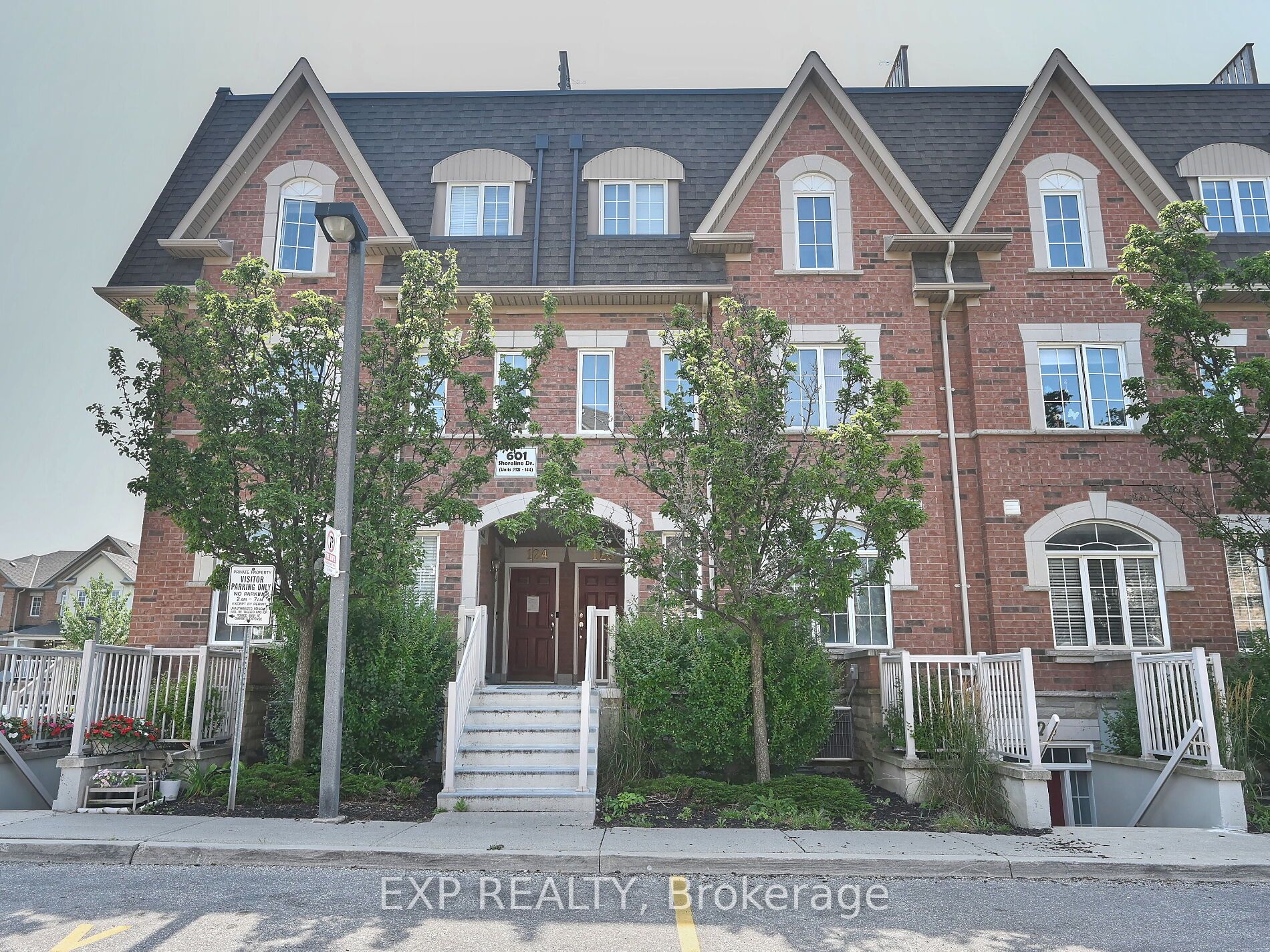 601 Shoreline Drive #122
