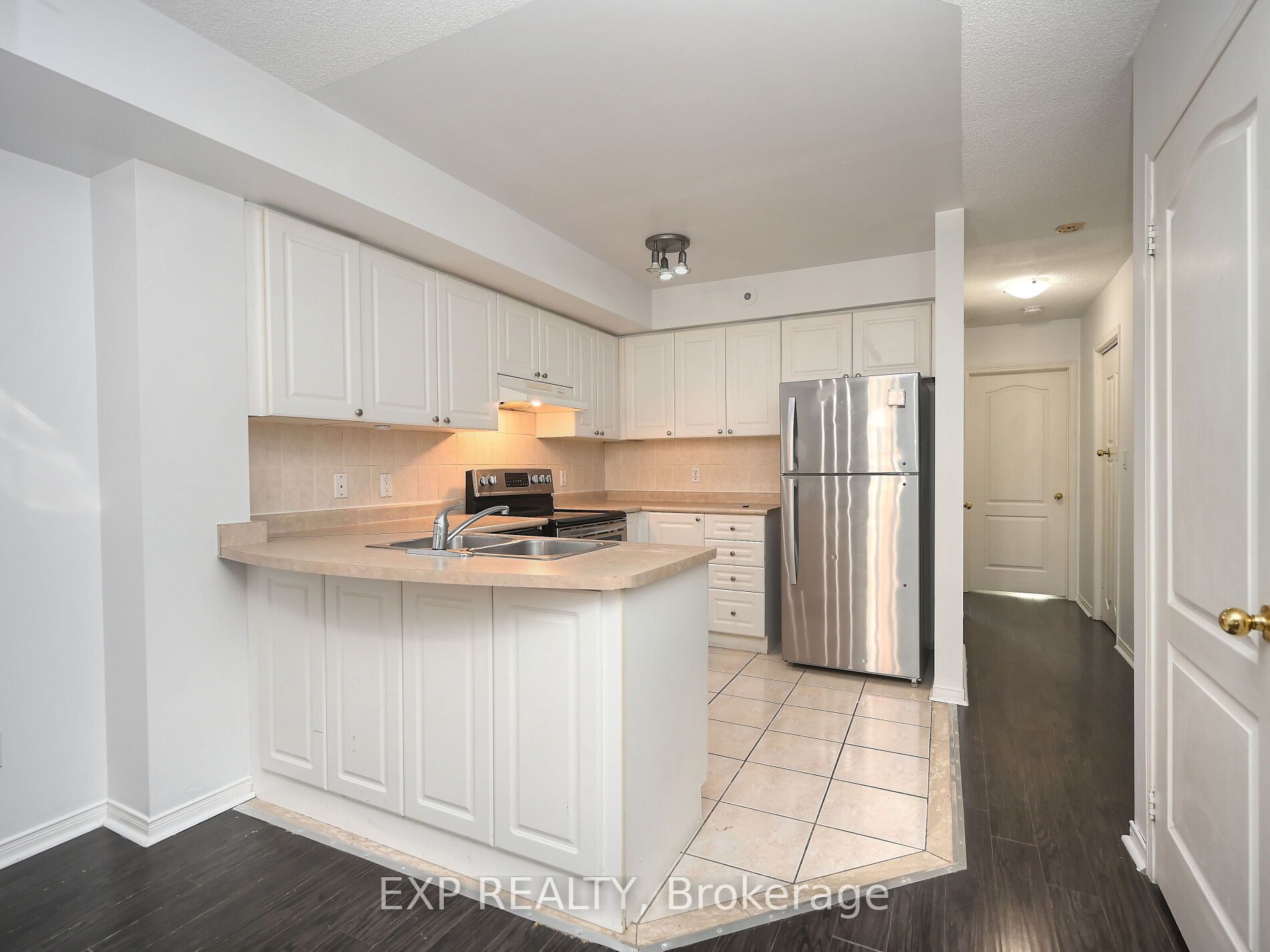 601 Shoreline Drive #122