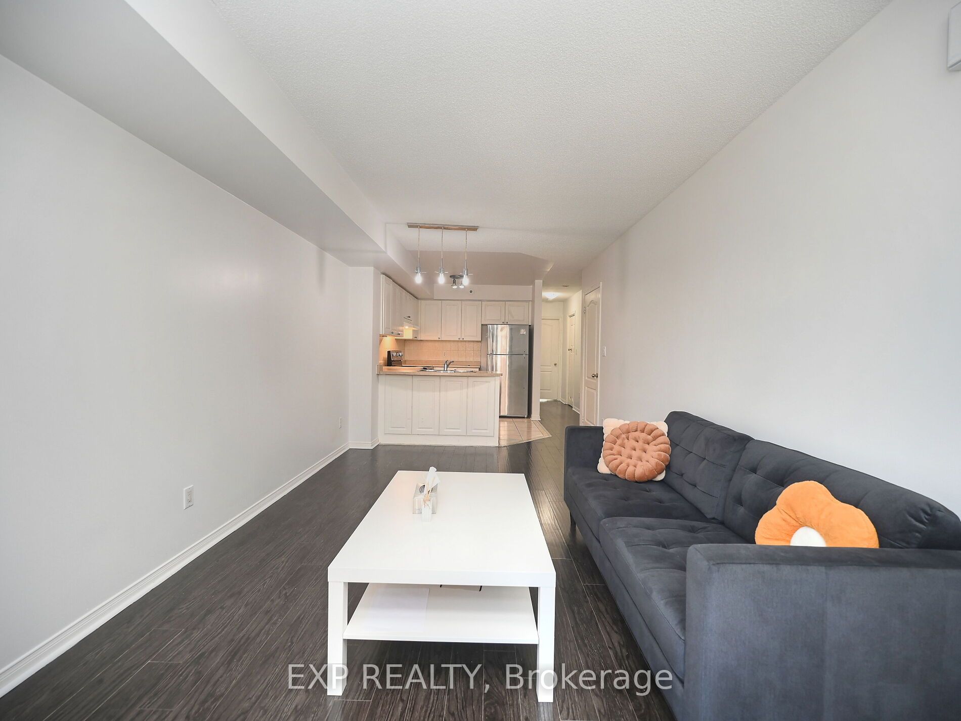 601 Shoreline Drive #122