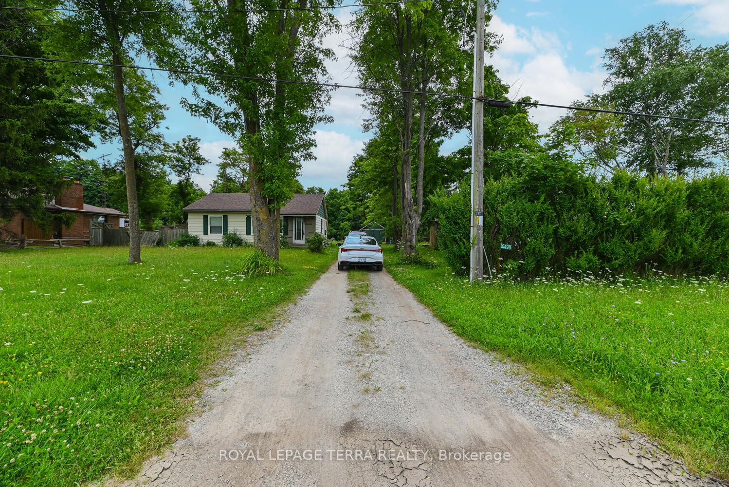 10498 Highway 7