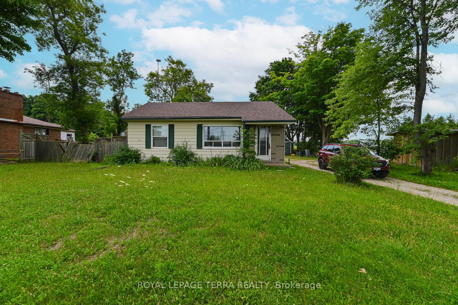 10498 Highway 7