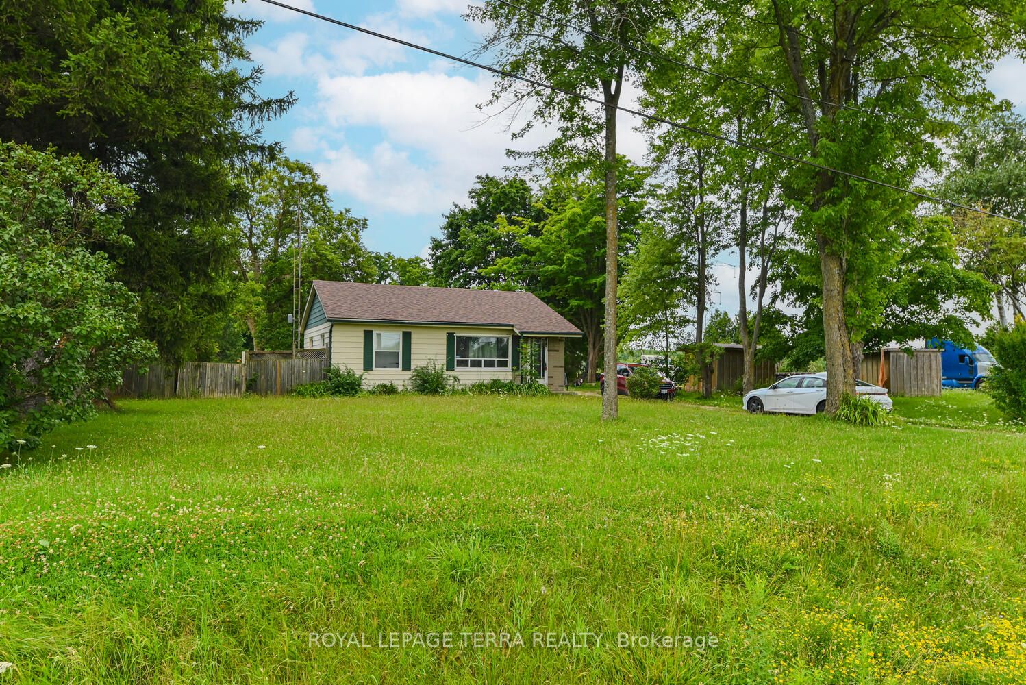 10498 Highway 7