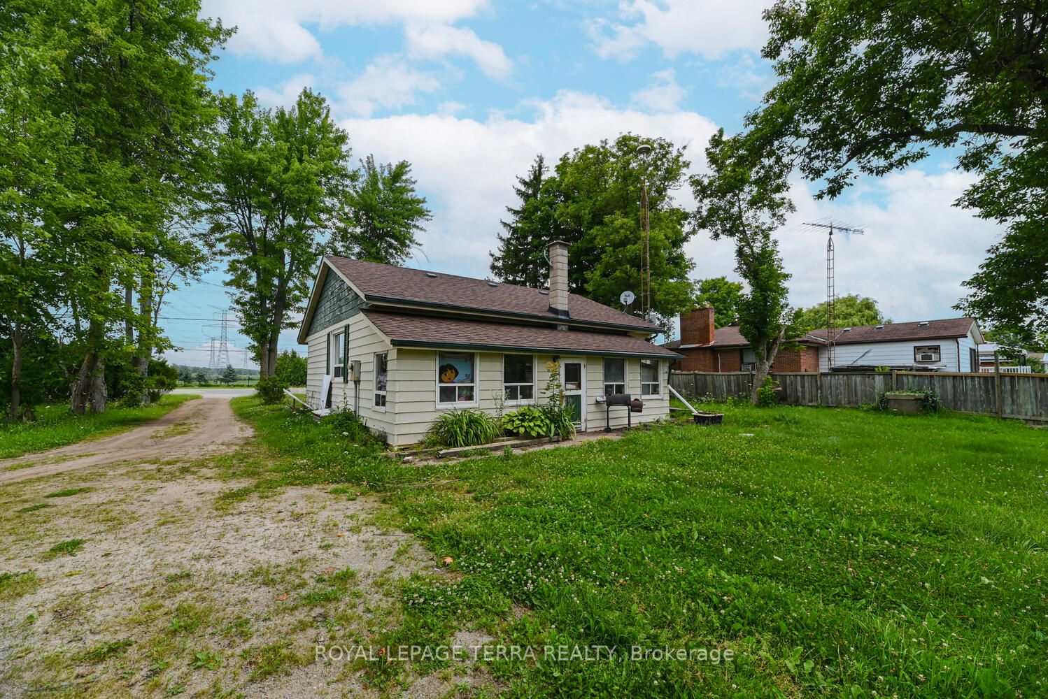10498 Highway 7