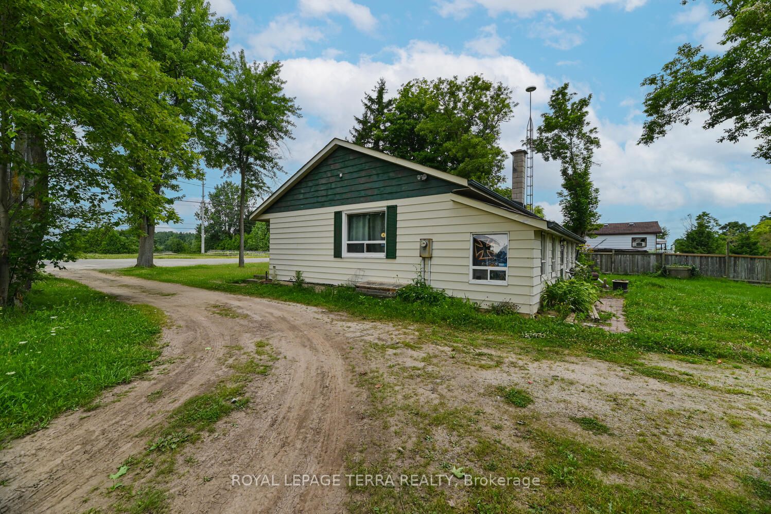 10498 Highway 7