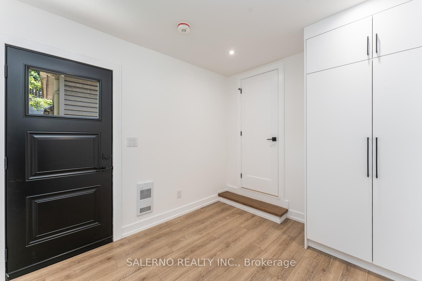 1448 Bloor Street W