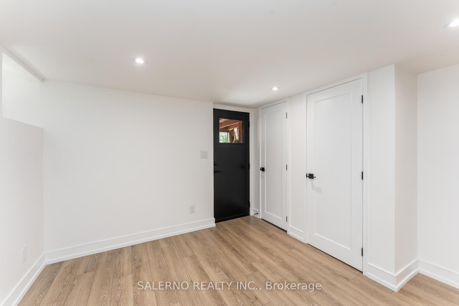 1448 Bloor Street W