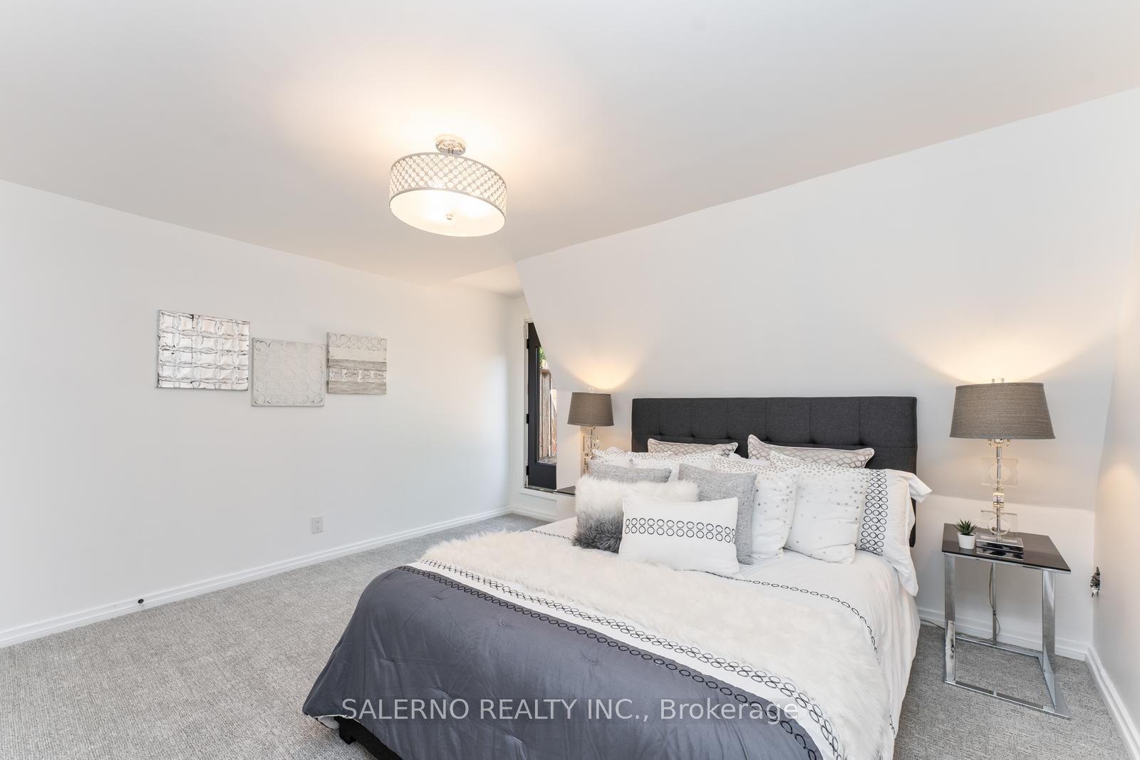 1448 Bloor Street W