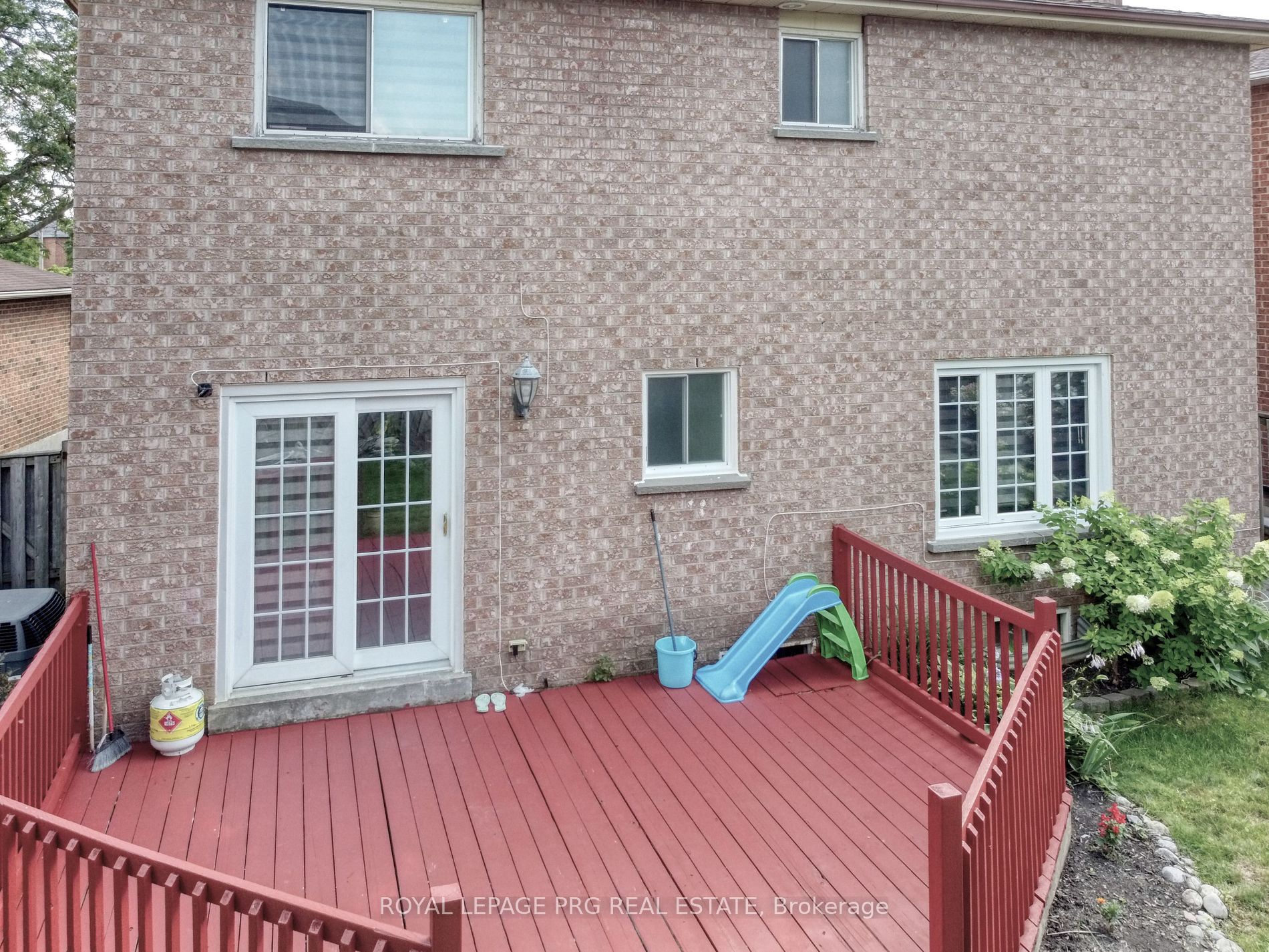 13 Stillwater Crescent