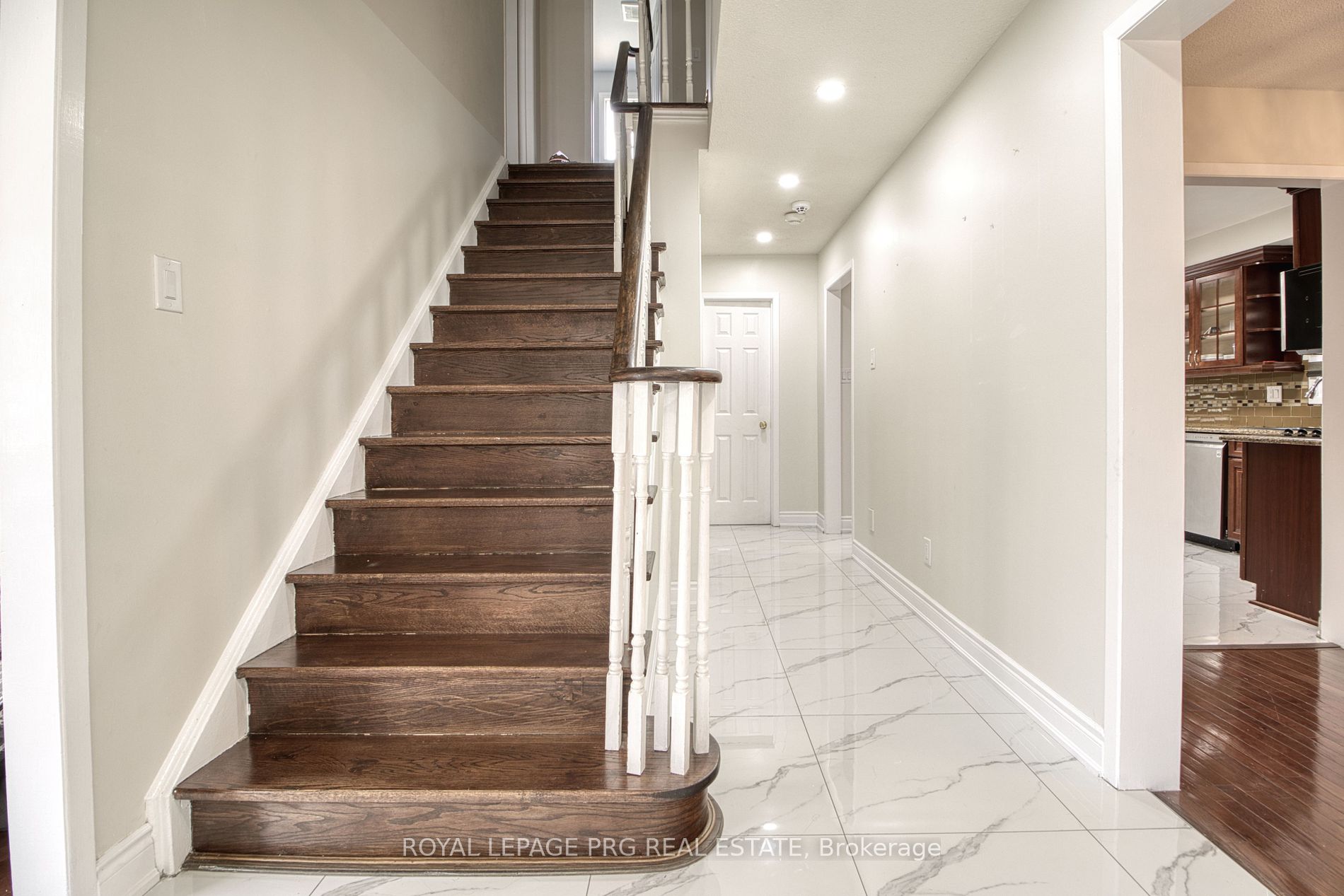 13 Stillwater Crescent