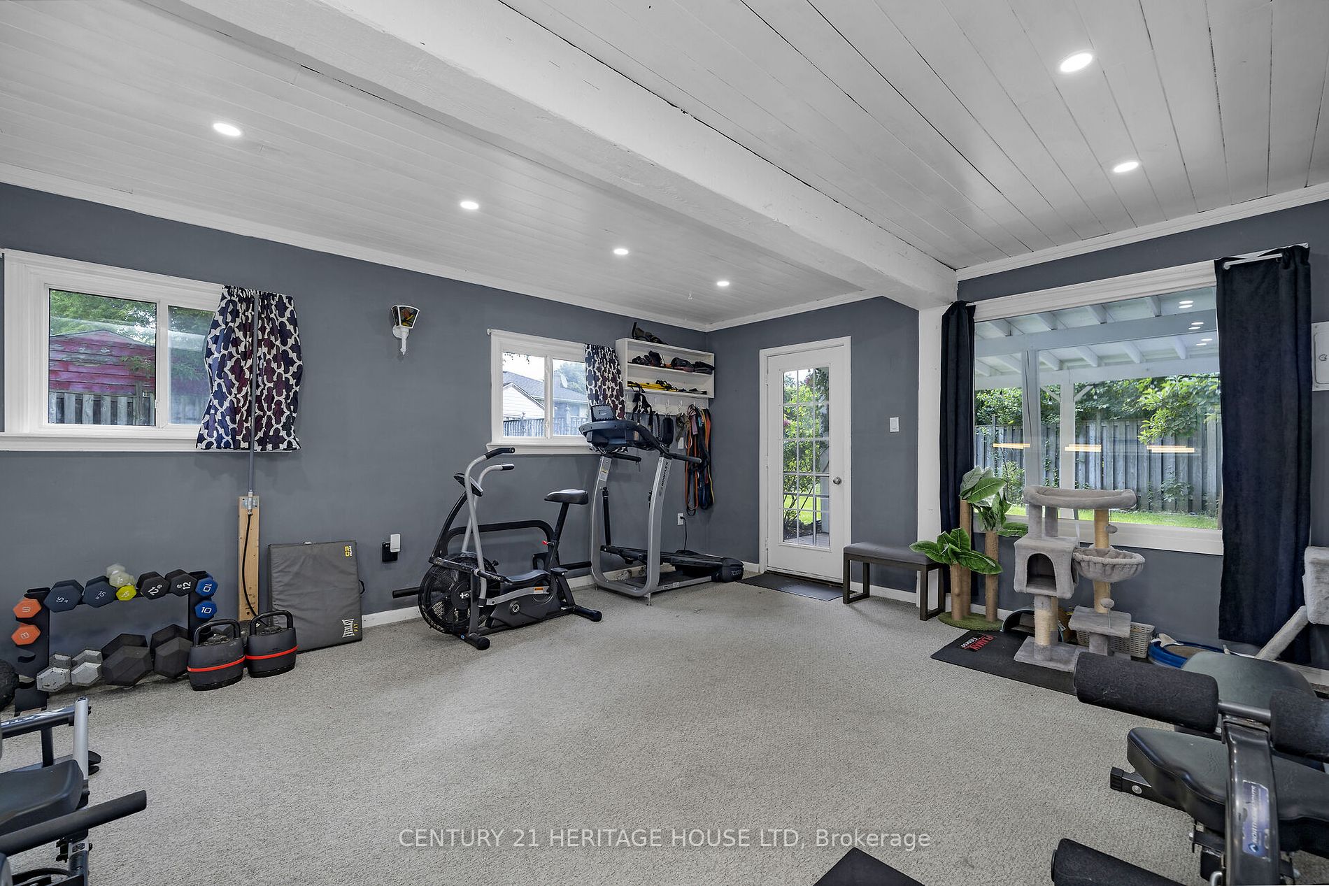 63 Faludon Dr