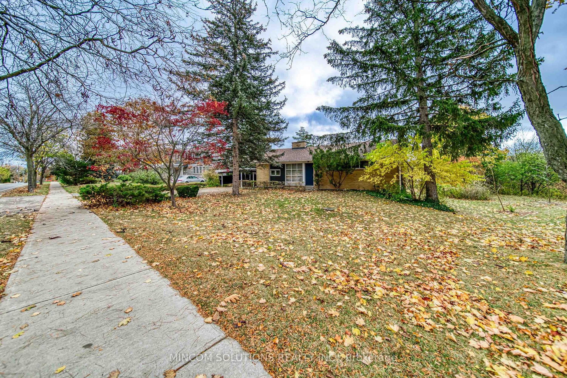 2452 Thorn Lodge Drive