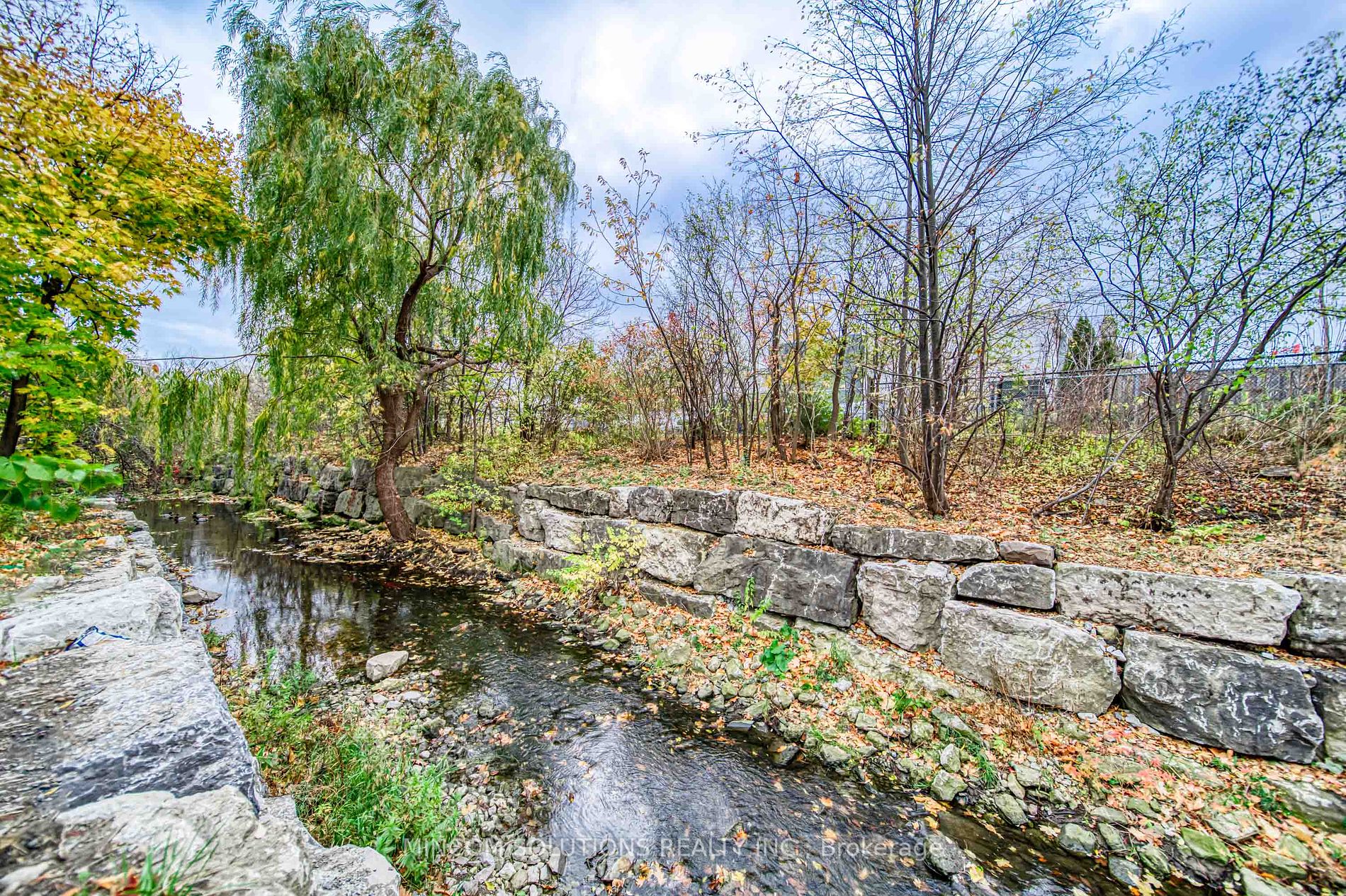 2452 Thorn Lodge Drive