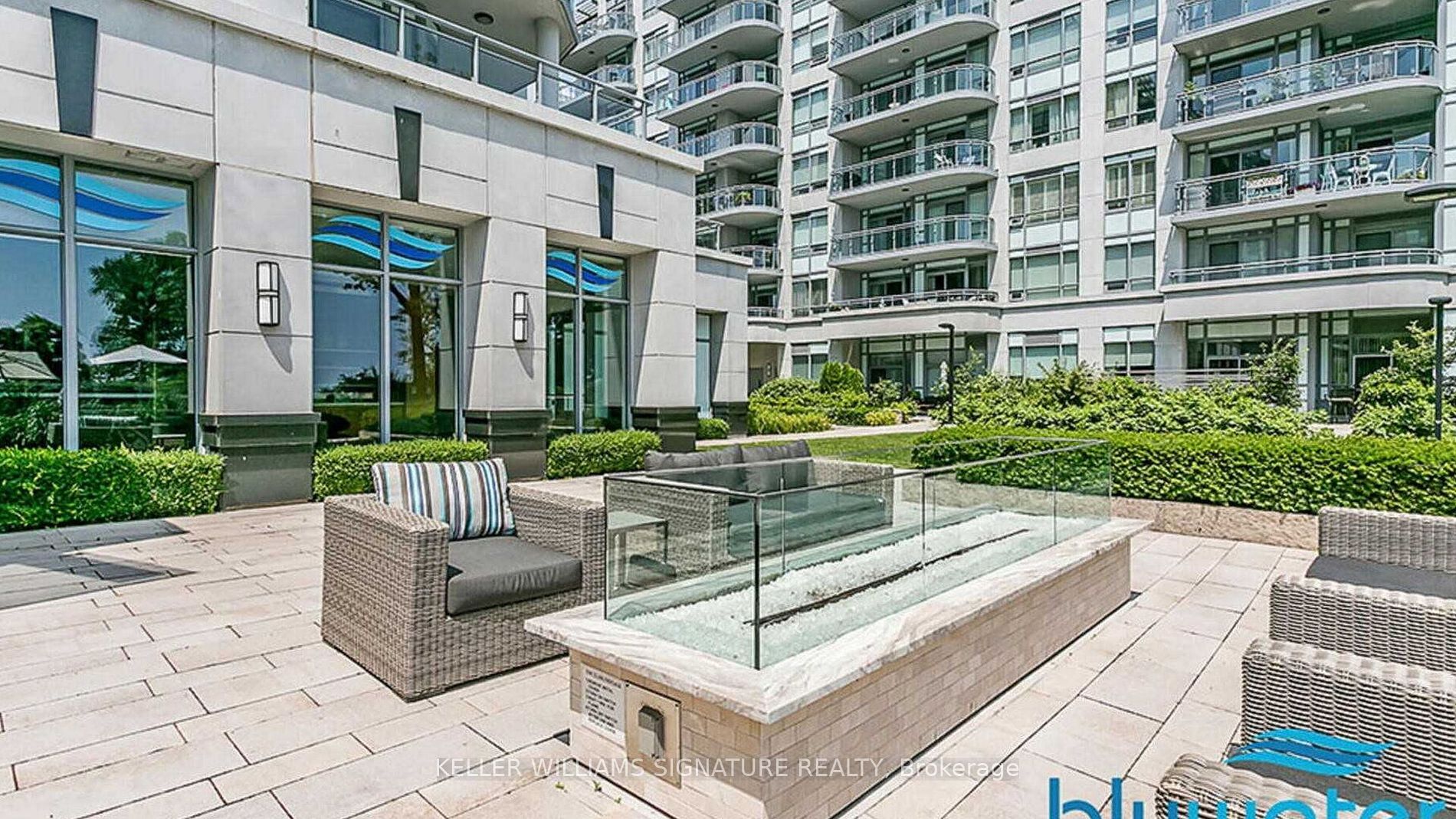 3500 Lakeshore Road W, #808