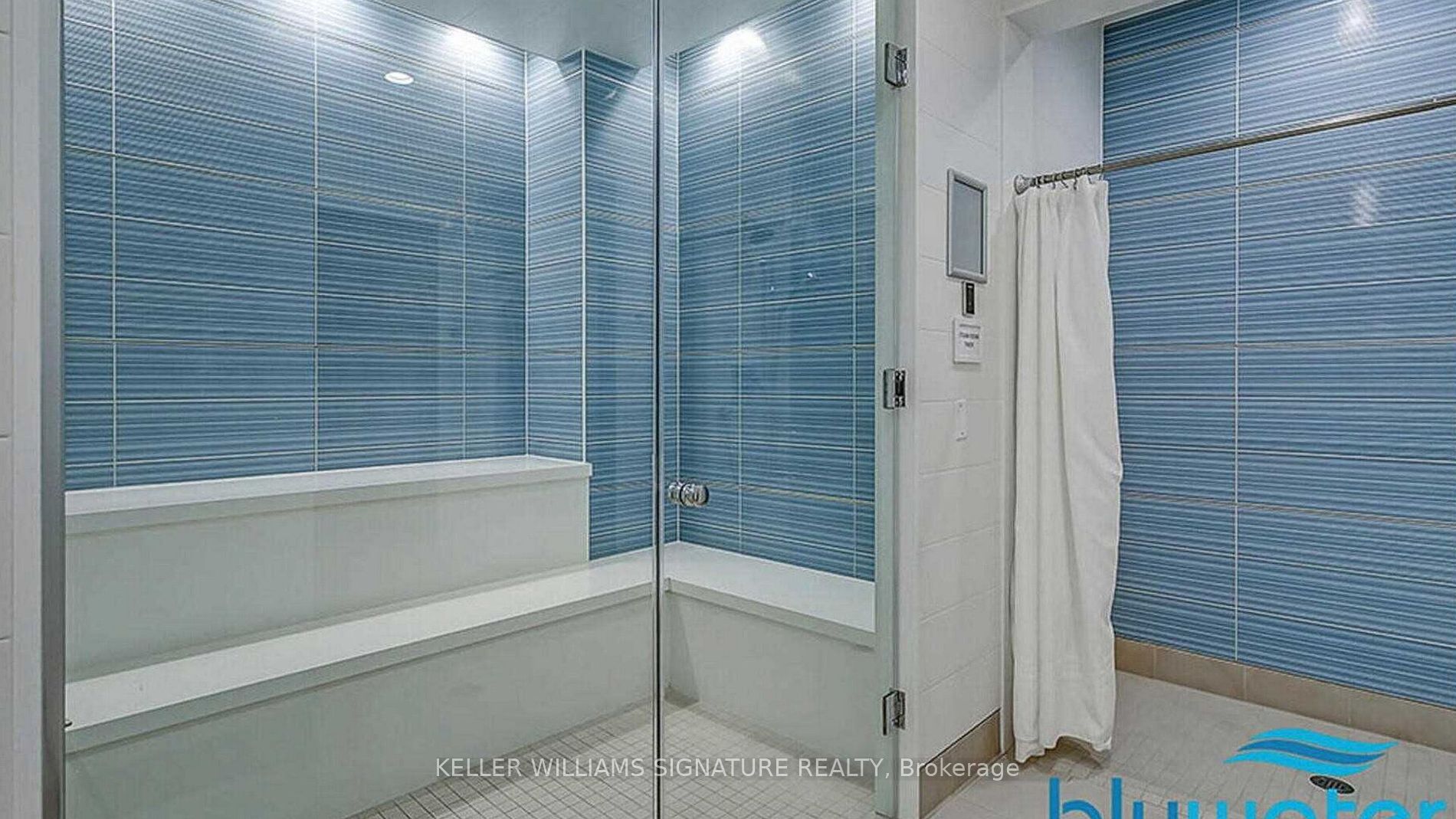 3500 Lakeshore Road W, #808