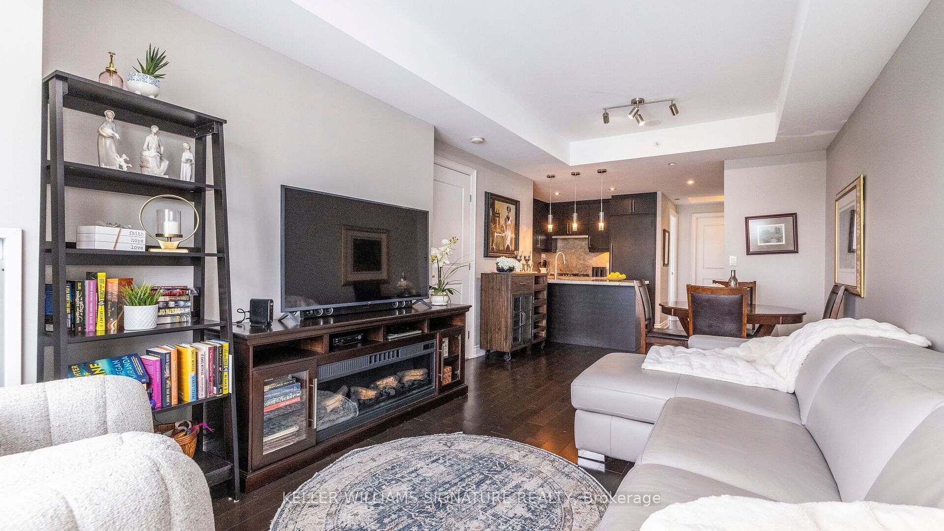 3500 Lakeshore Road W, #808