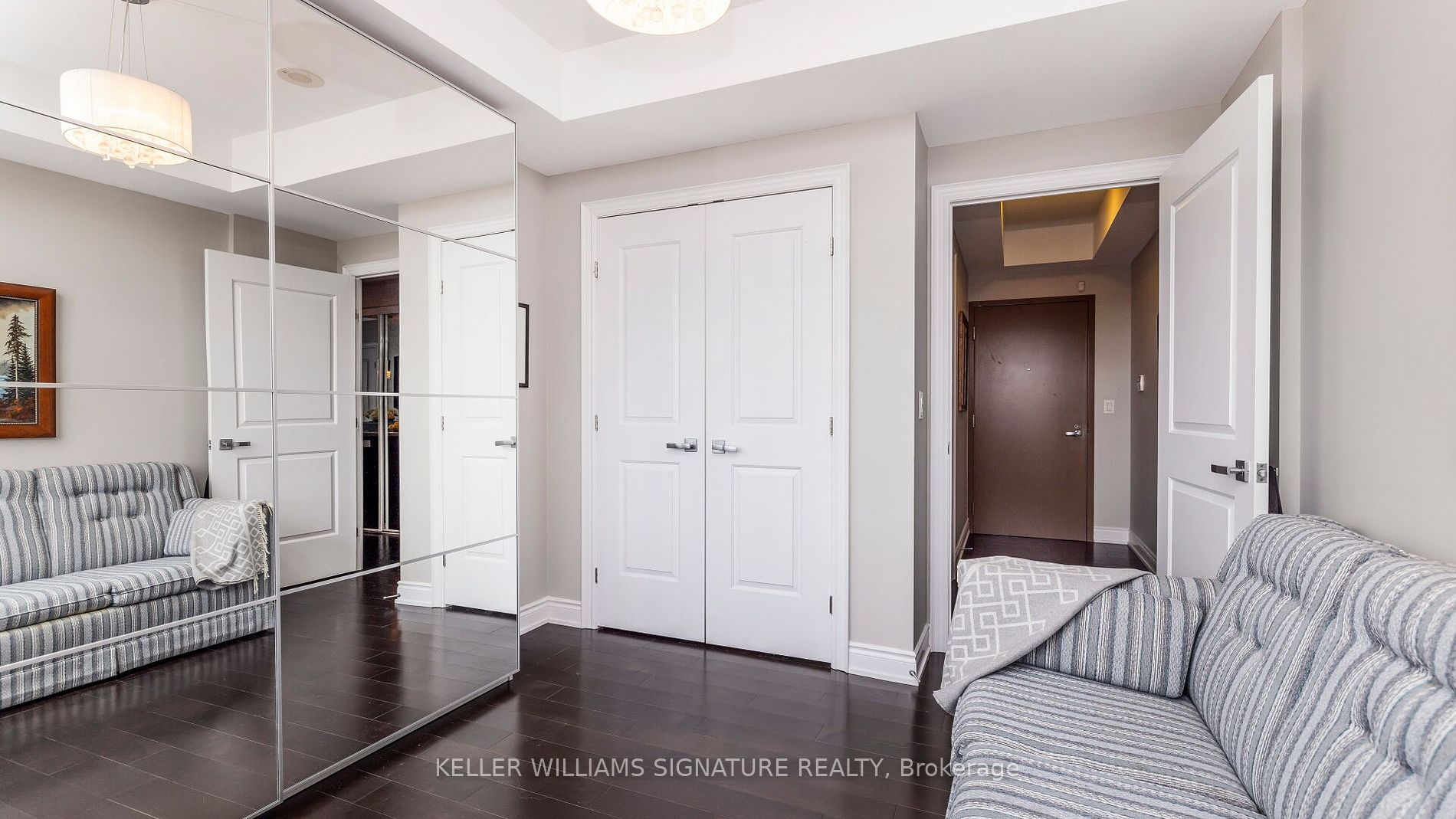 3500 Lakeshore Road W, #808