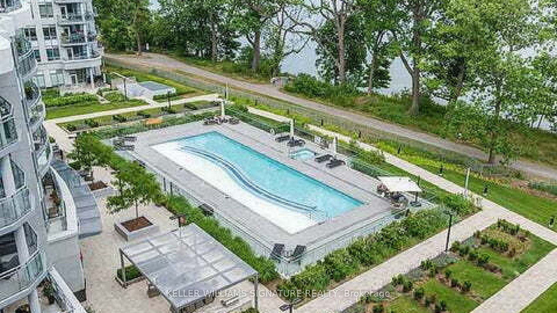 3500 Lakeshore Road W, #808