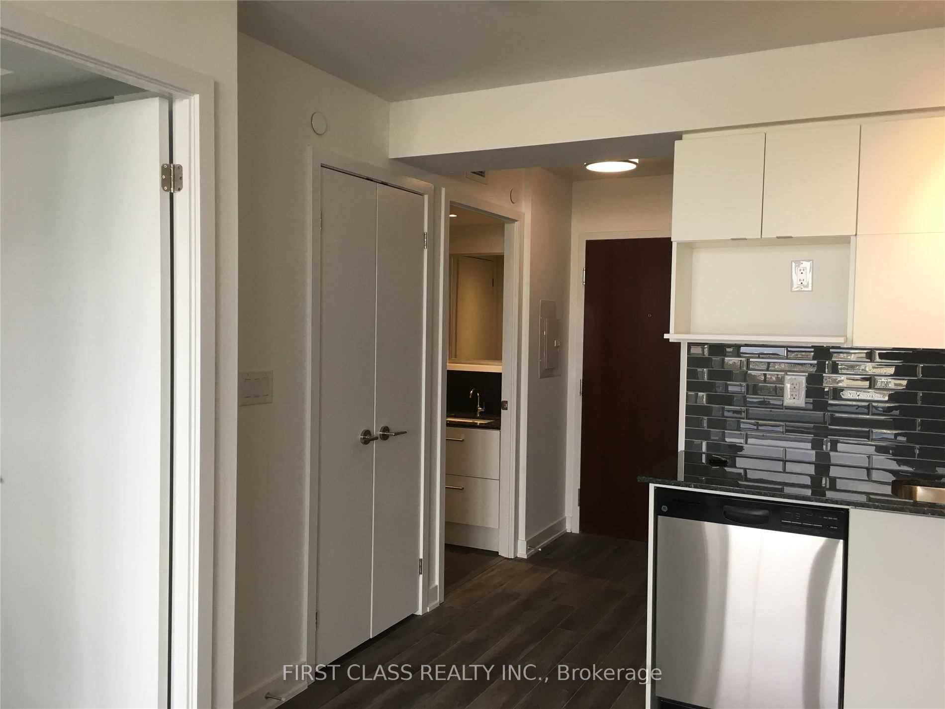 160 Flemington Road, #808