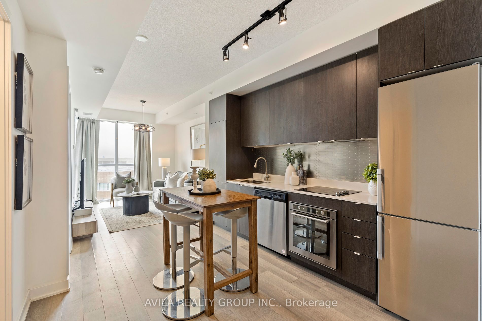 5220 Dundas Street, #D420