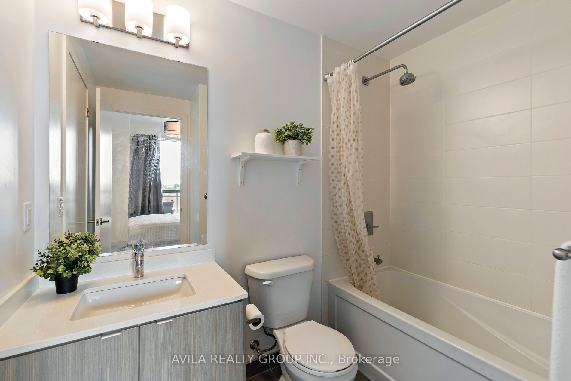 5220 Dundas Street, #D420