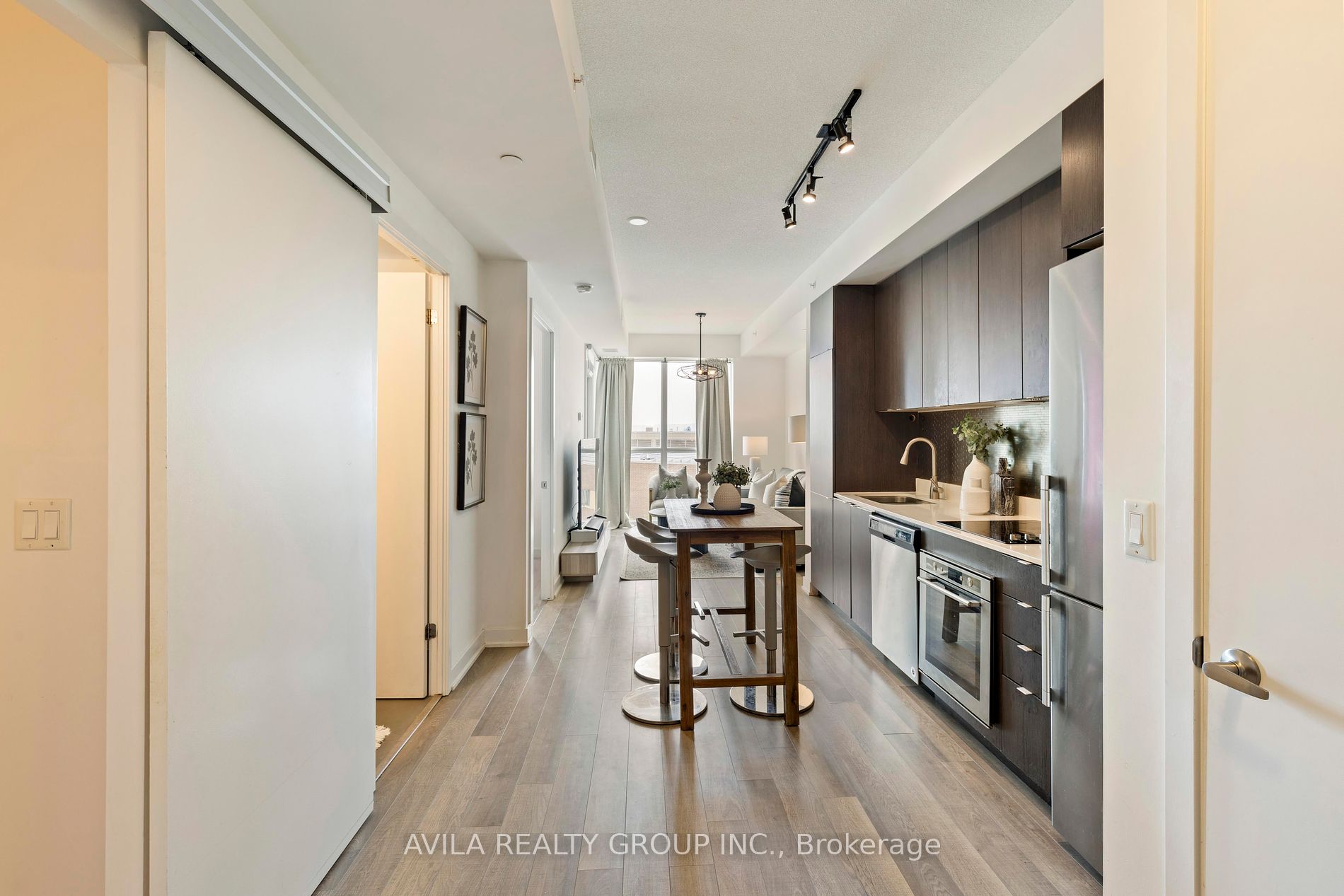 5220 Dundas Street, #D420