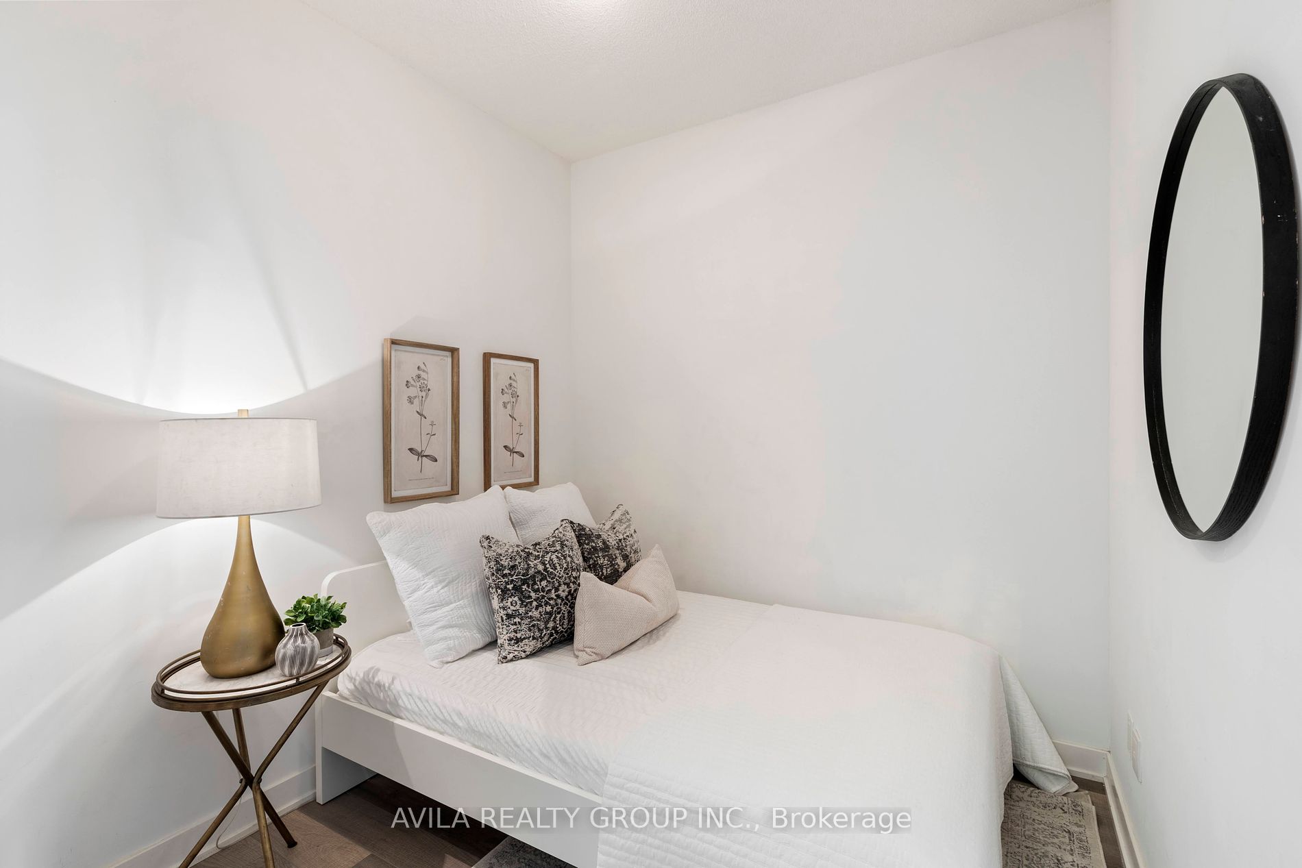 5220 Dundas Street, #D420