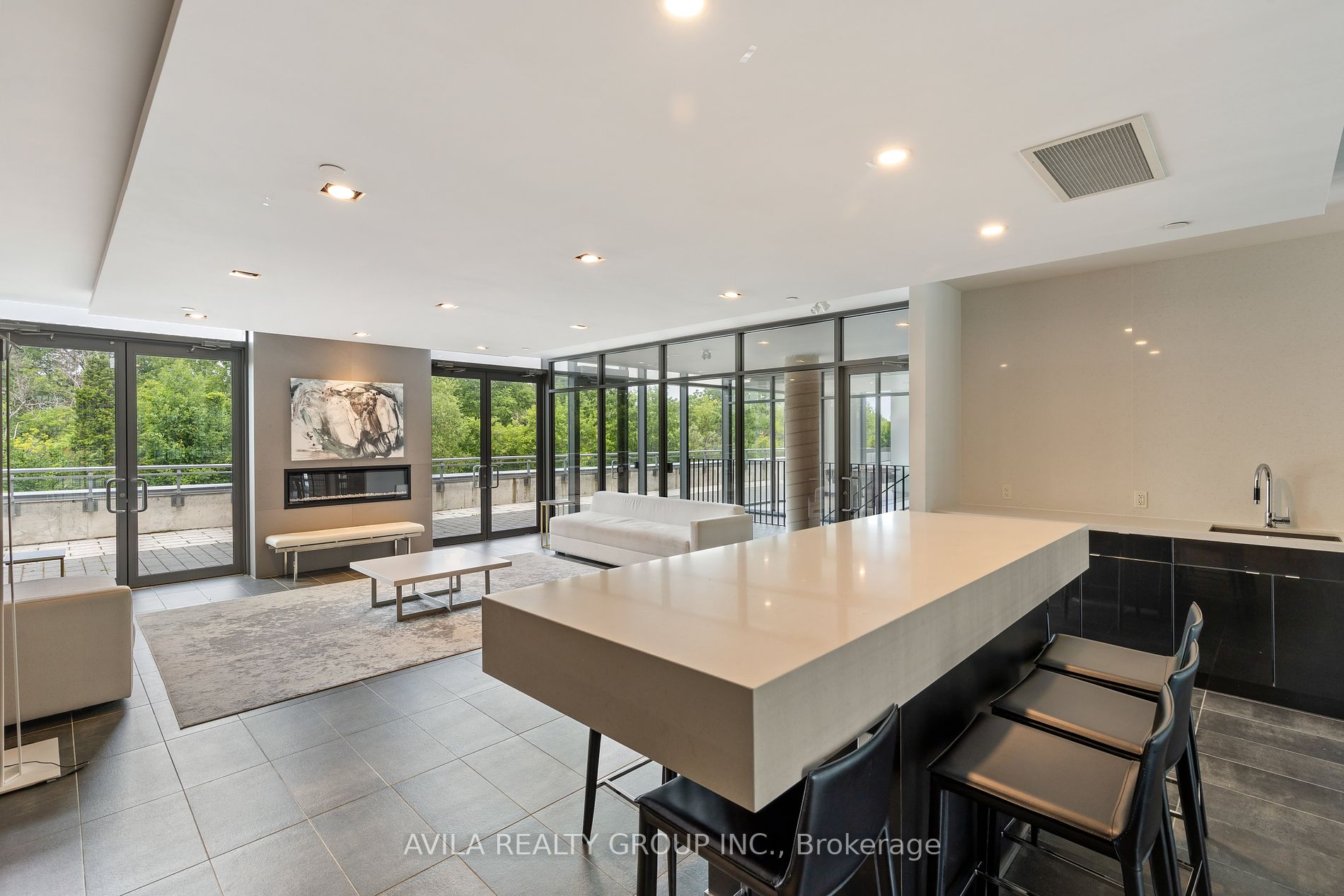 5220 Dundas Street, #D420