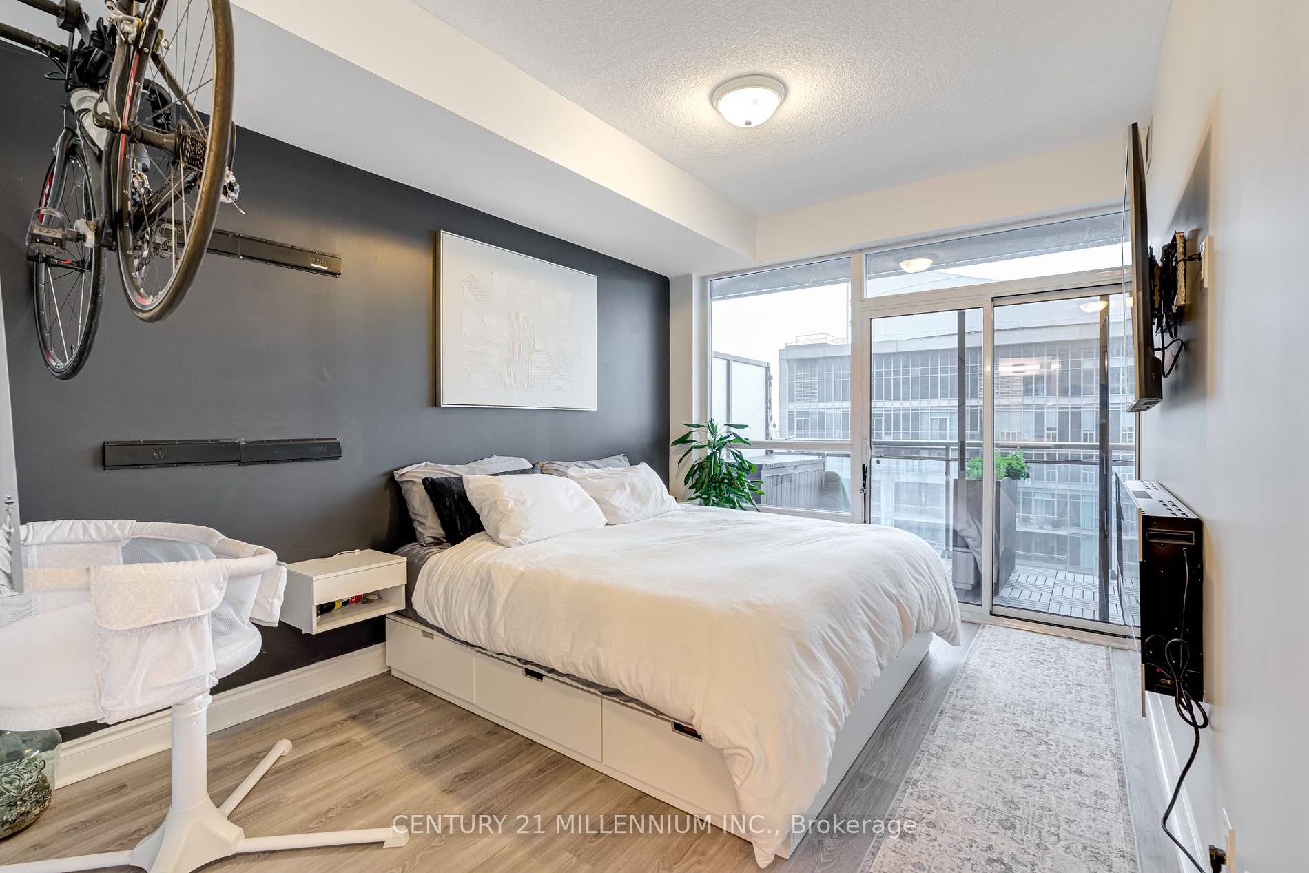 16 Brookers Lane, #2407