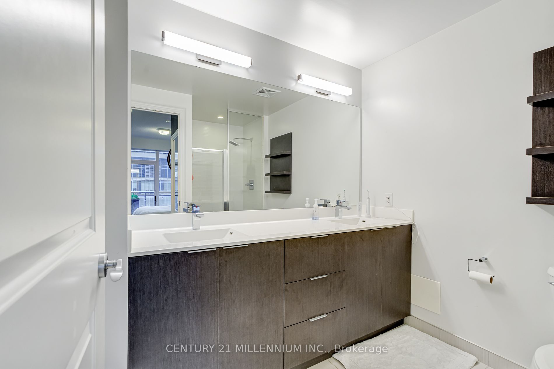 16 Brookers Lane, #2407