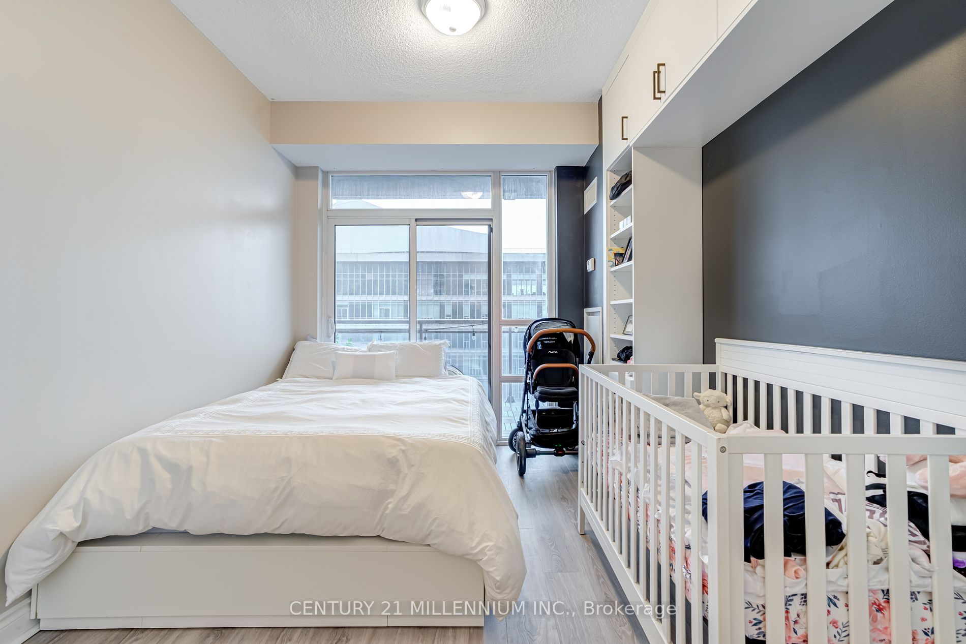 16 Brookers Lane, #2407