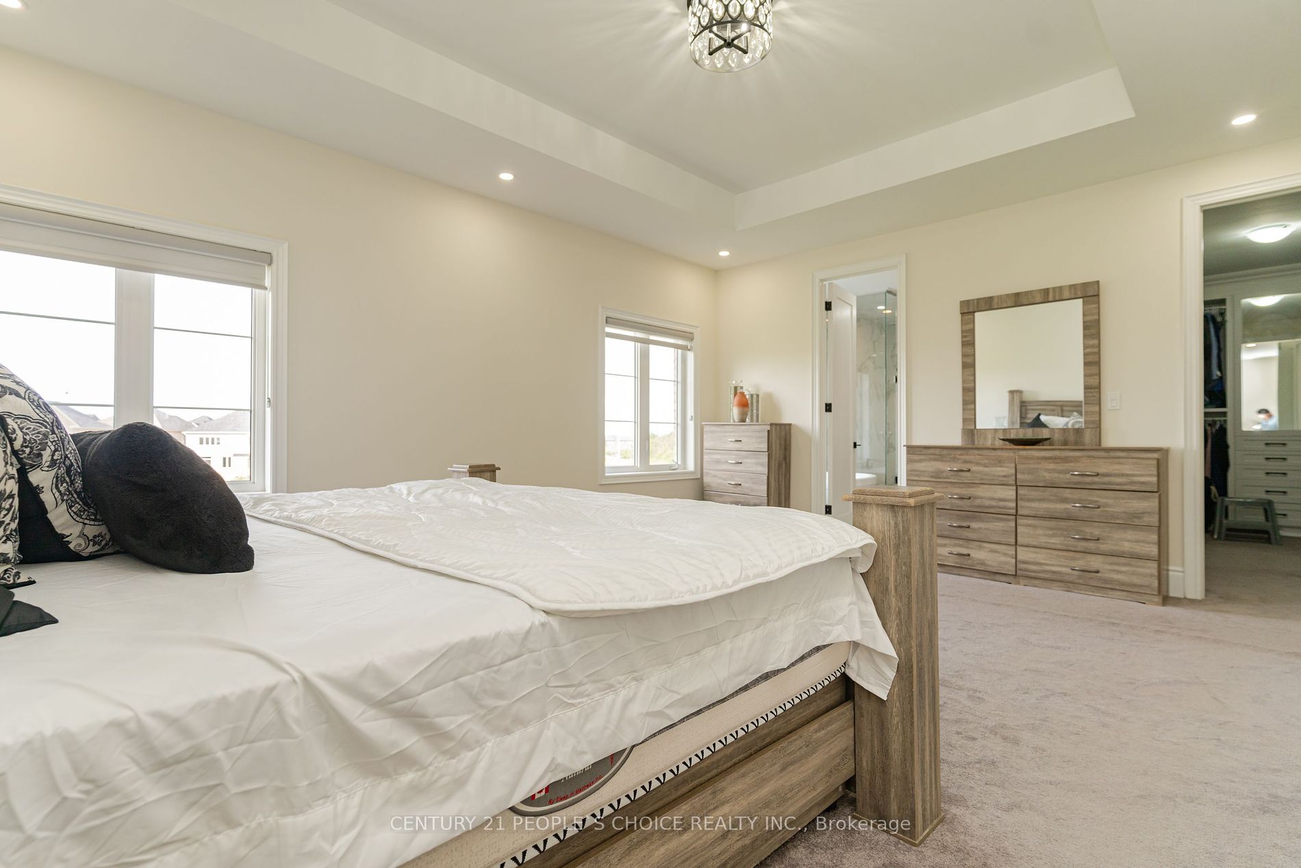 45 Hawtrey Rd