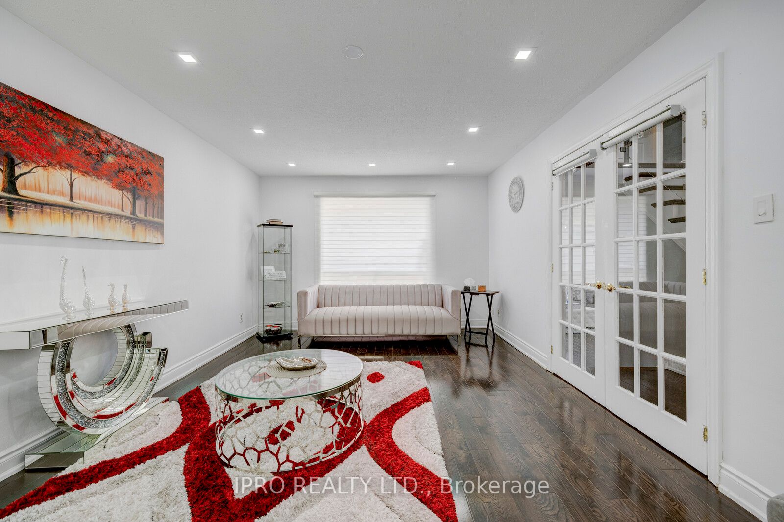 12 Charing Drive