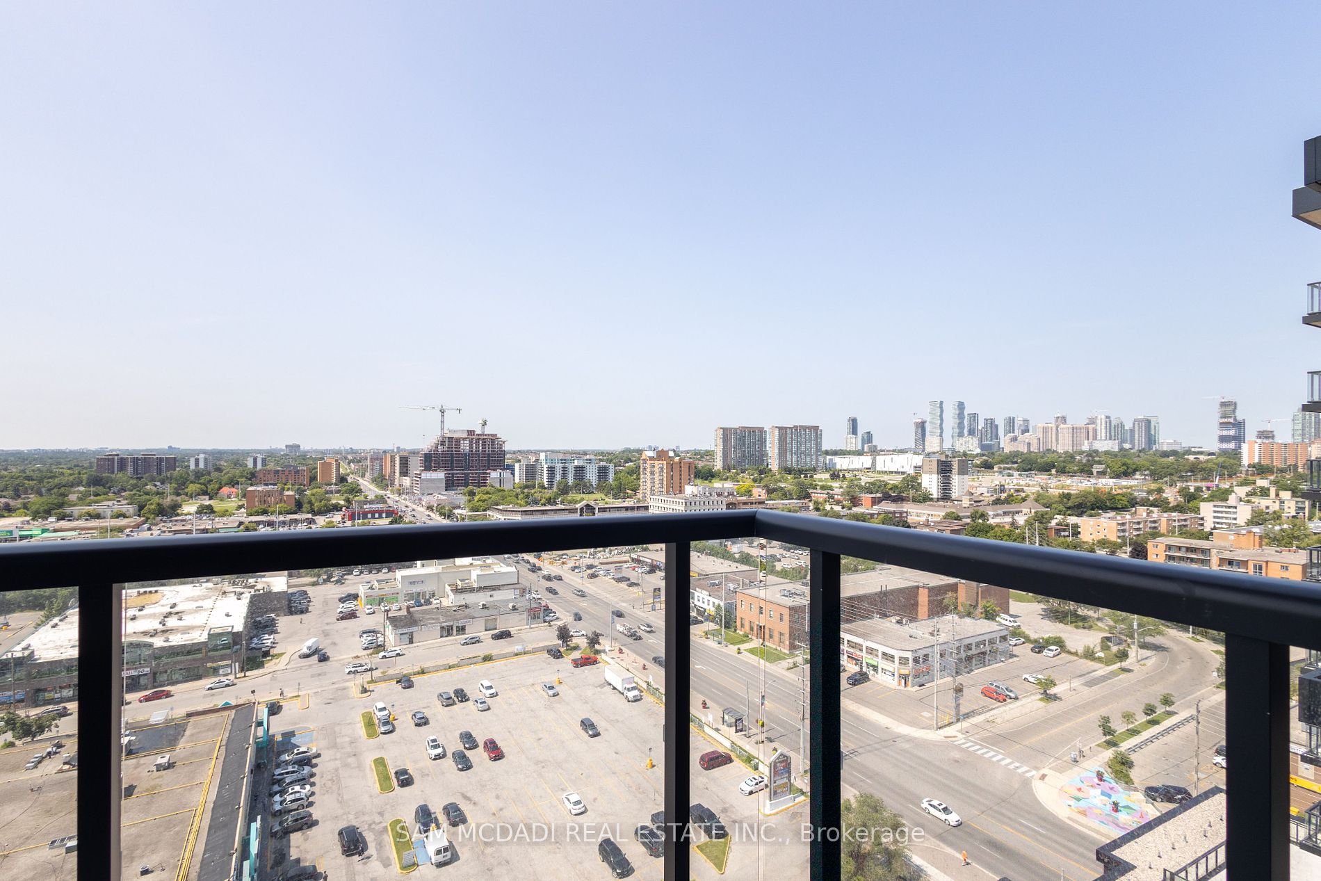 86 Dundas Street E #1517
