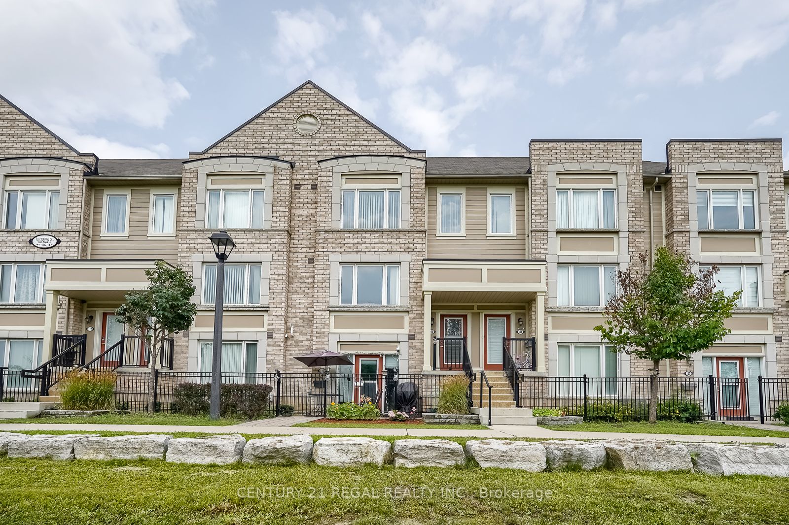 1 Beckenrose Crt, #109