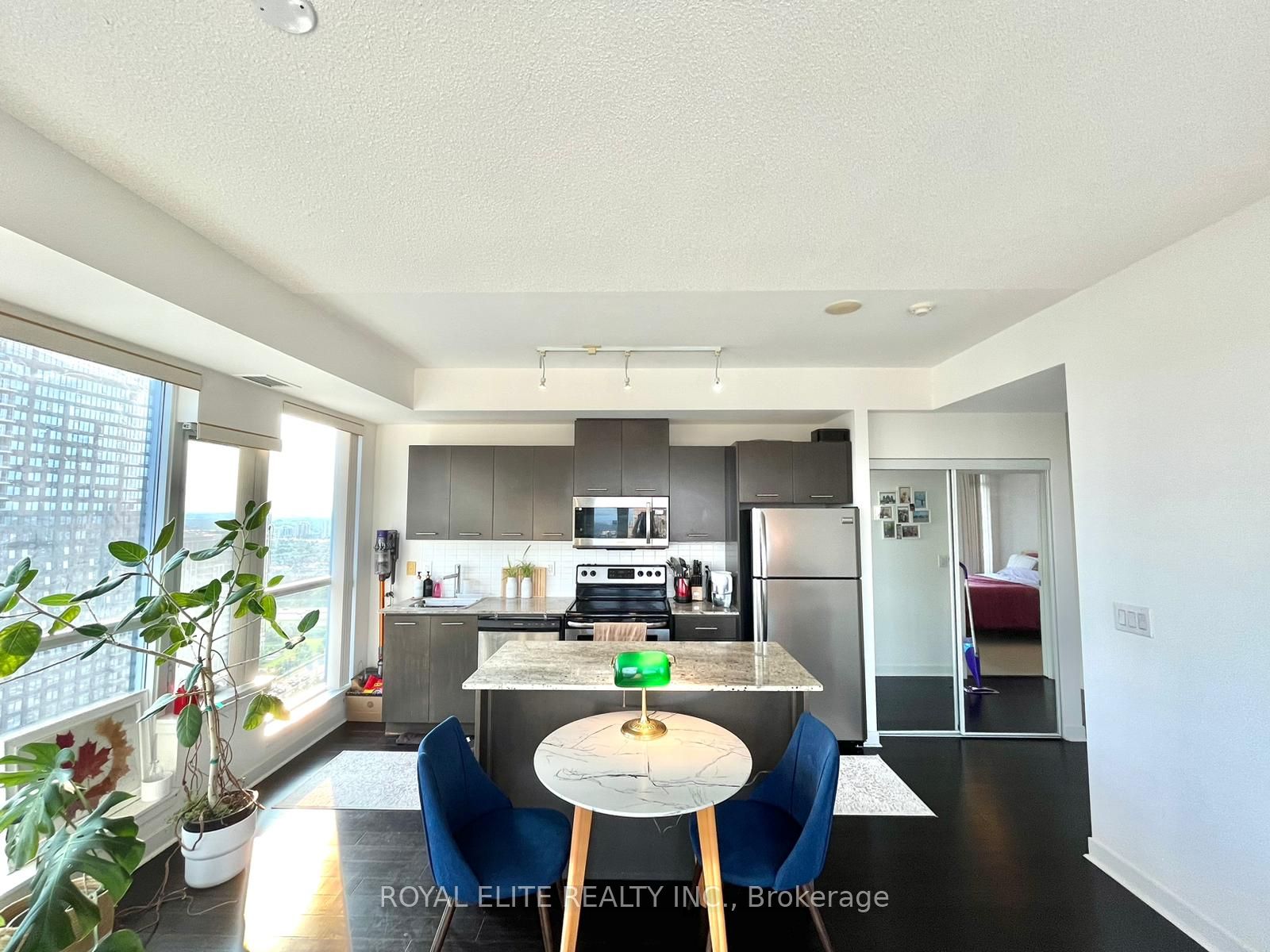 360 Square One Drive, #2905