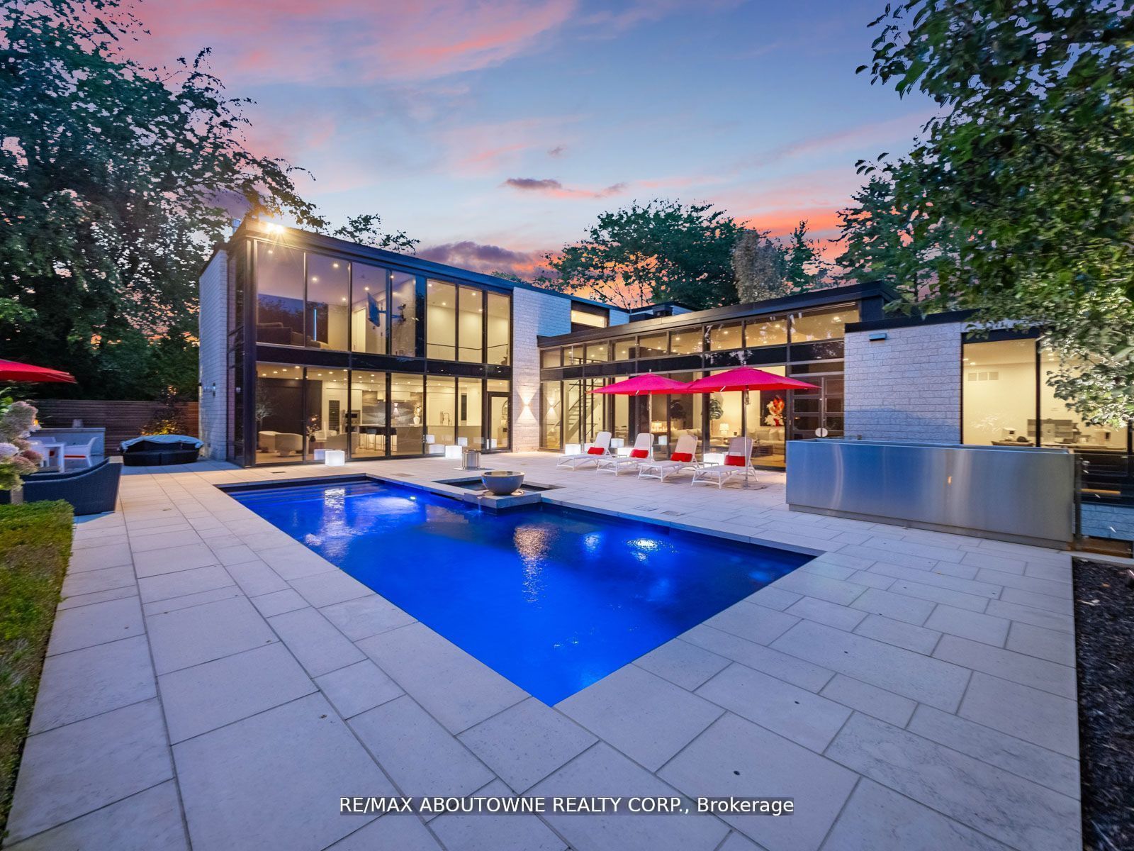 210 Chartwell Road