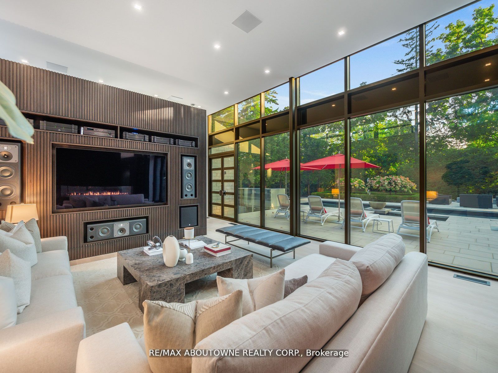 210 Chartwell Road