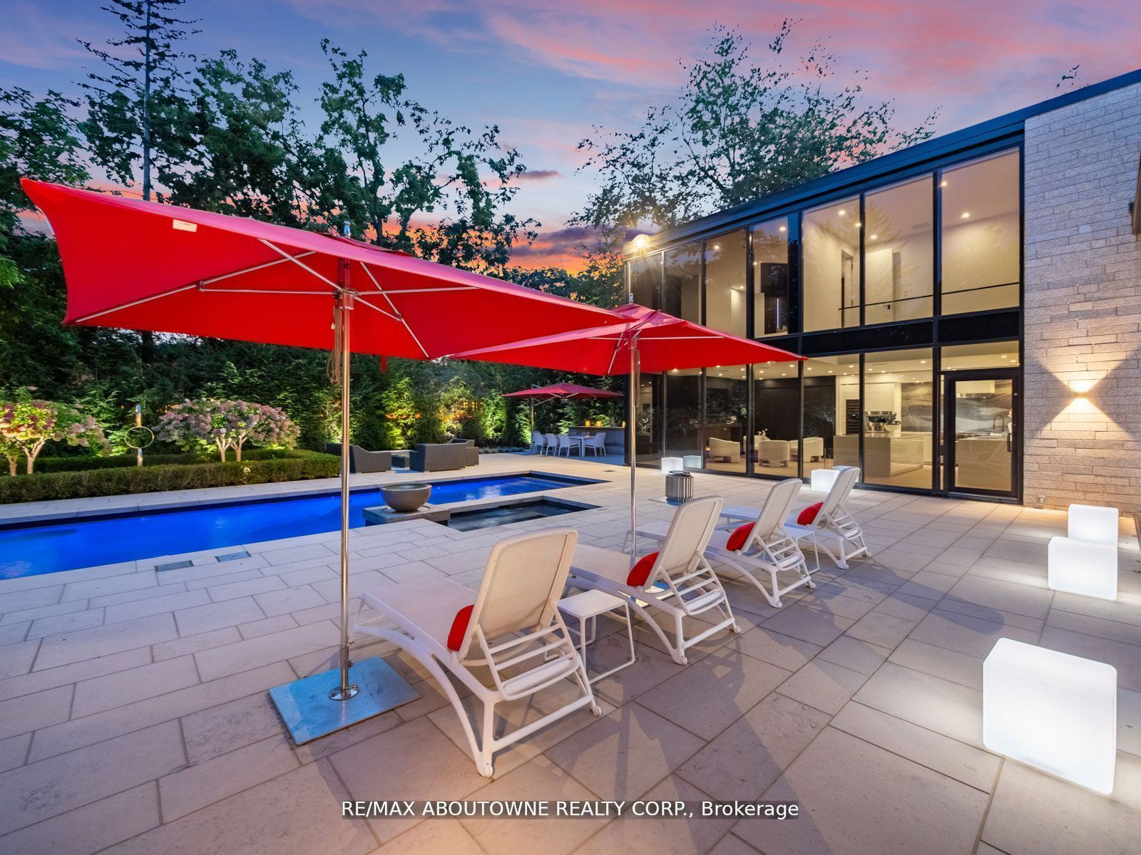 210 Chartwell Road