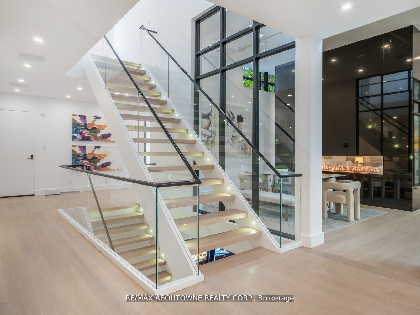 210 Chartwell Road
