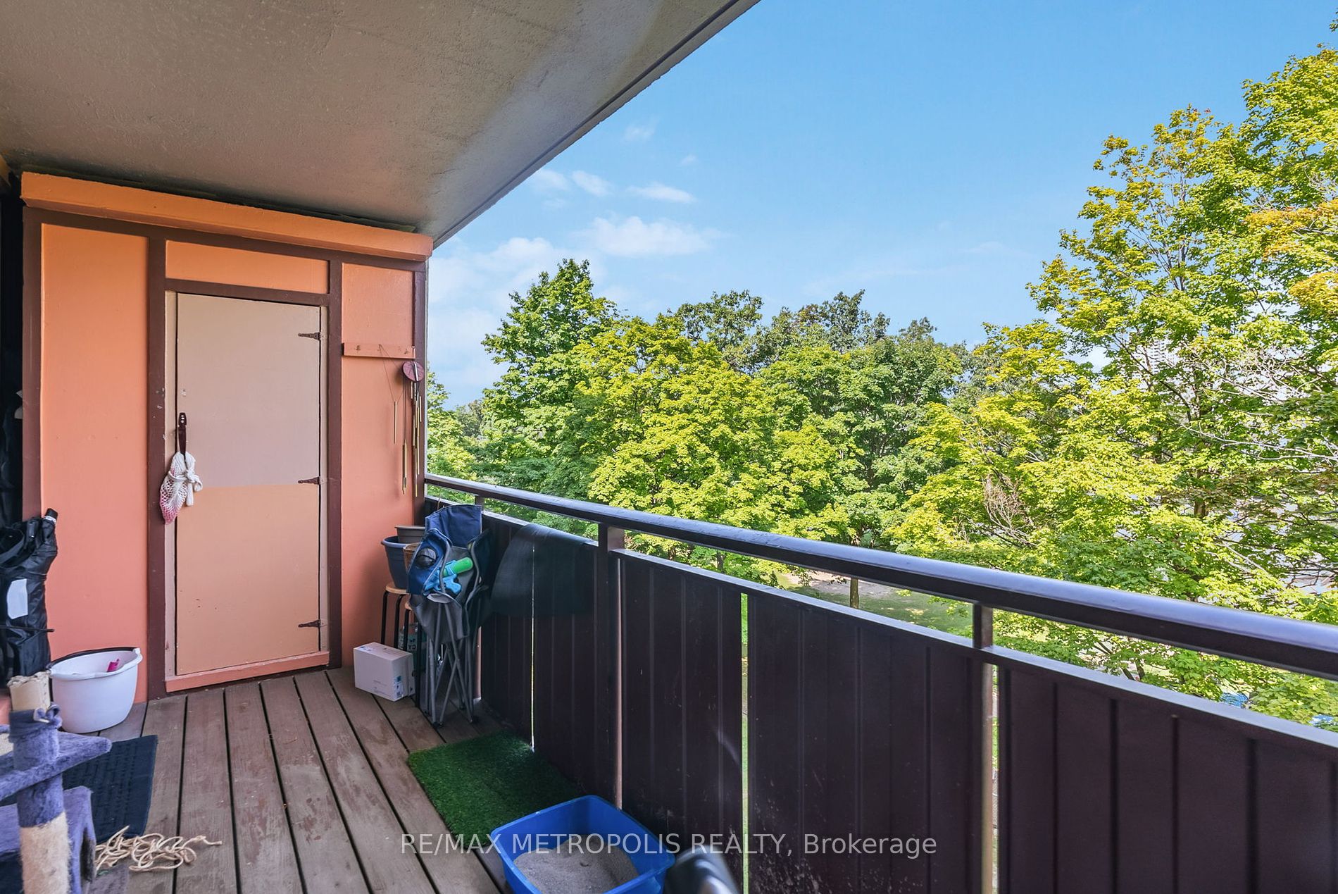 15 London Green Crt, #509