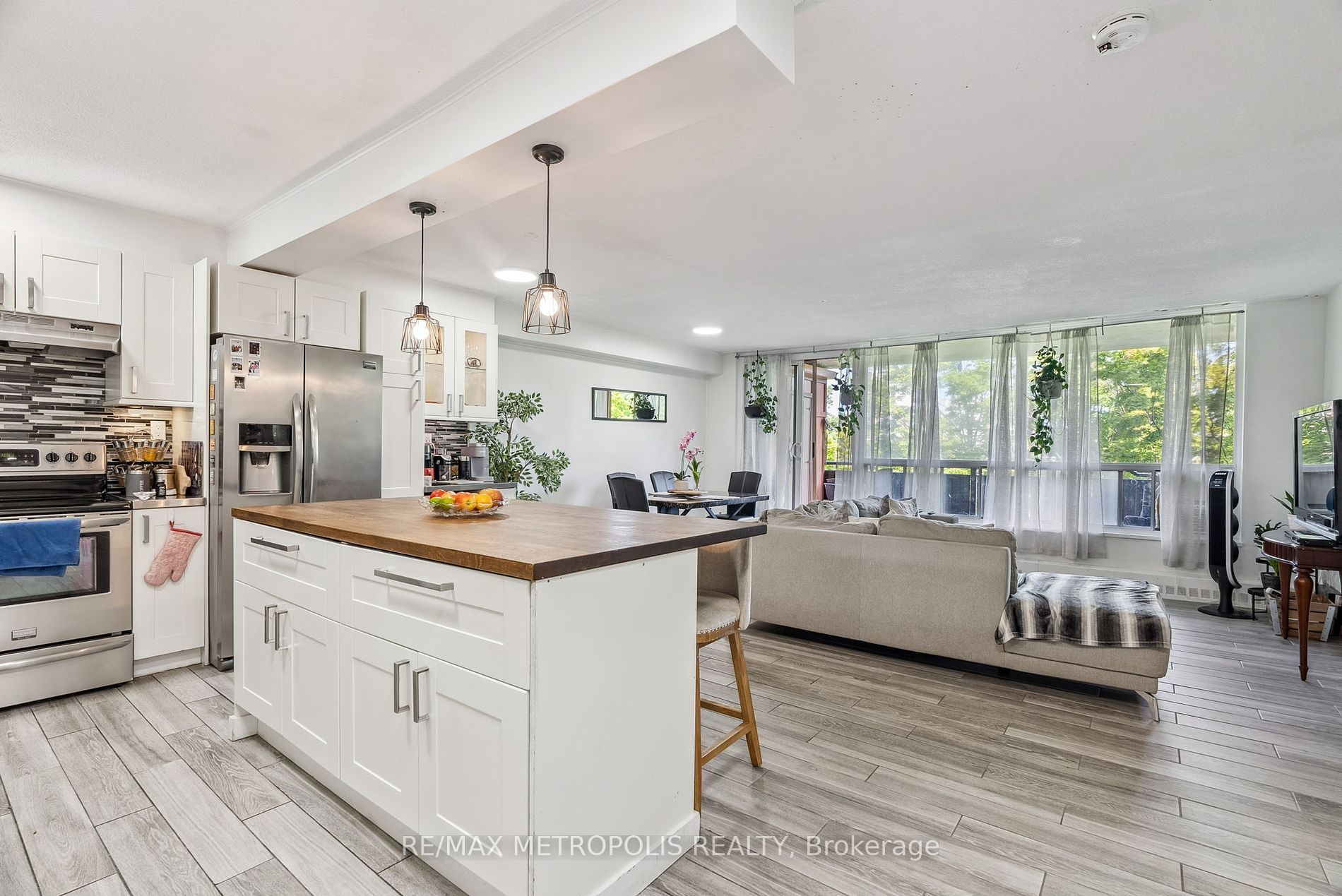 15 London Green Crt, #509