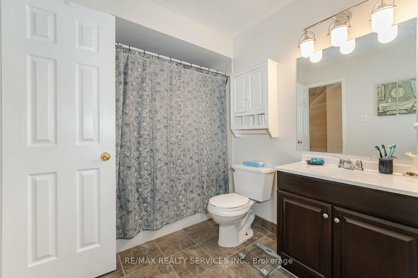200 Cresthaven Road, #98