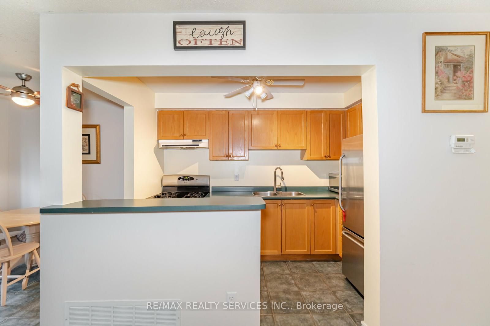 200 Cresthaven Road, #98