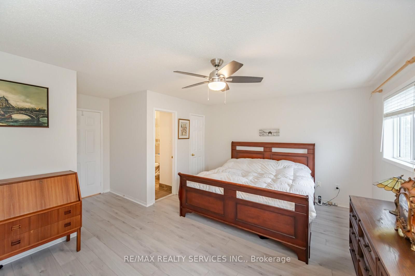 200 Cresthaven Road, #98