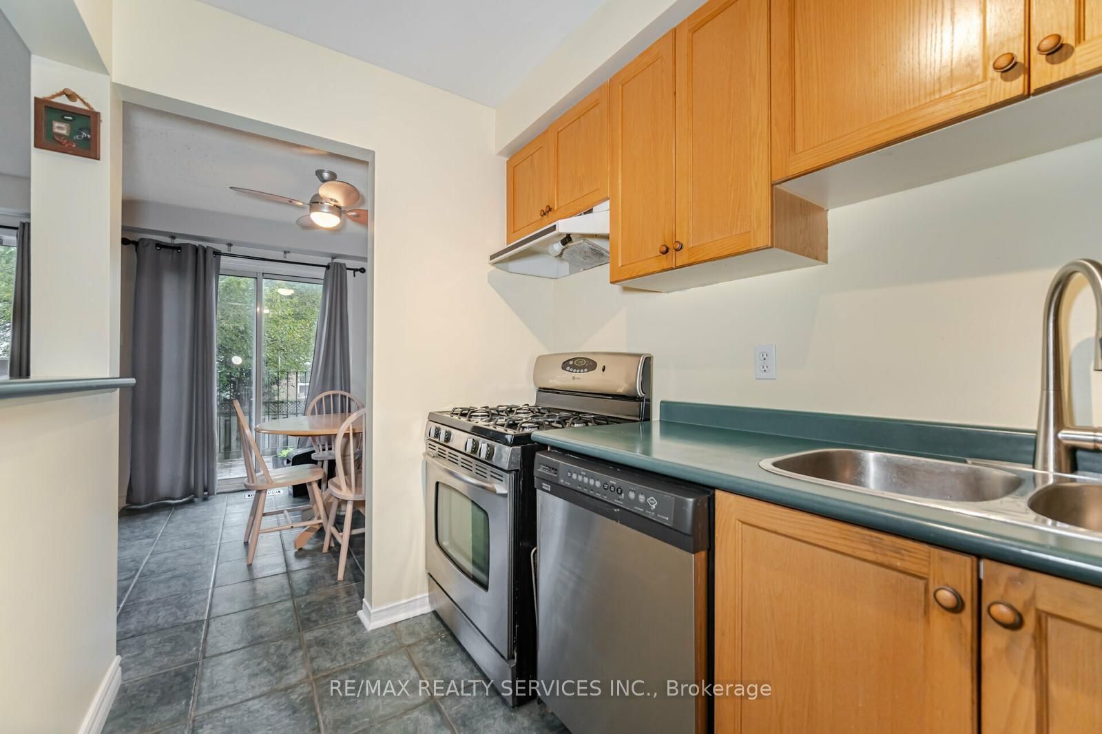 200 Cresthaven Road, #98