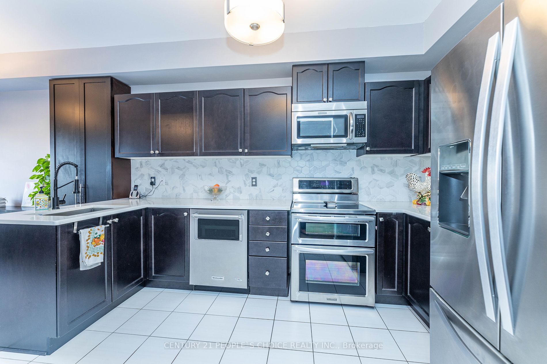 16 Gulfbrook Circ