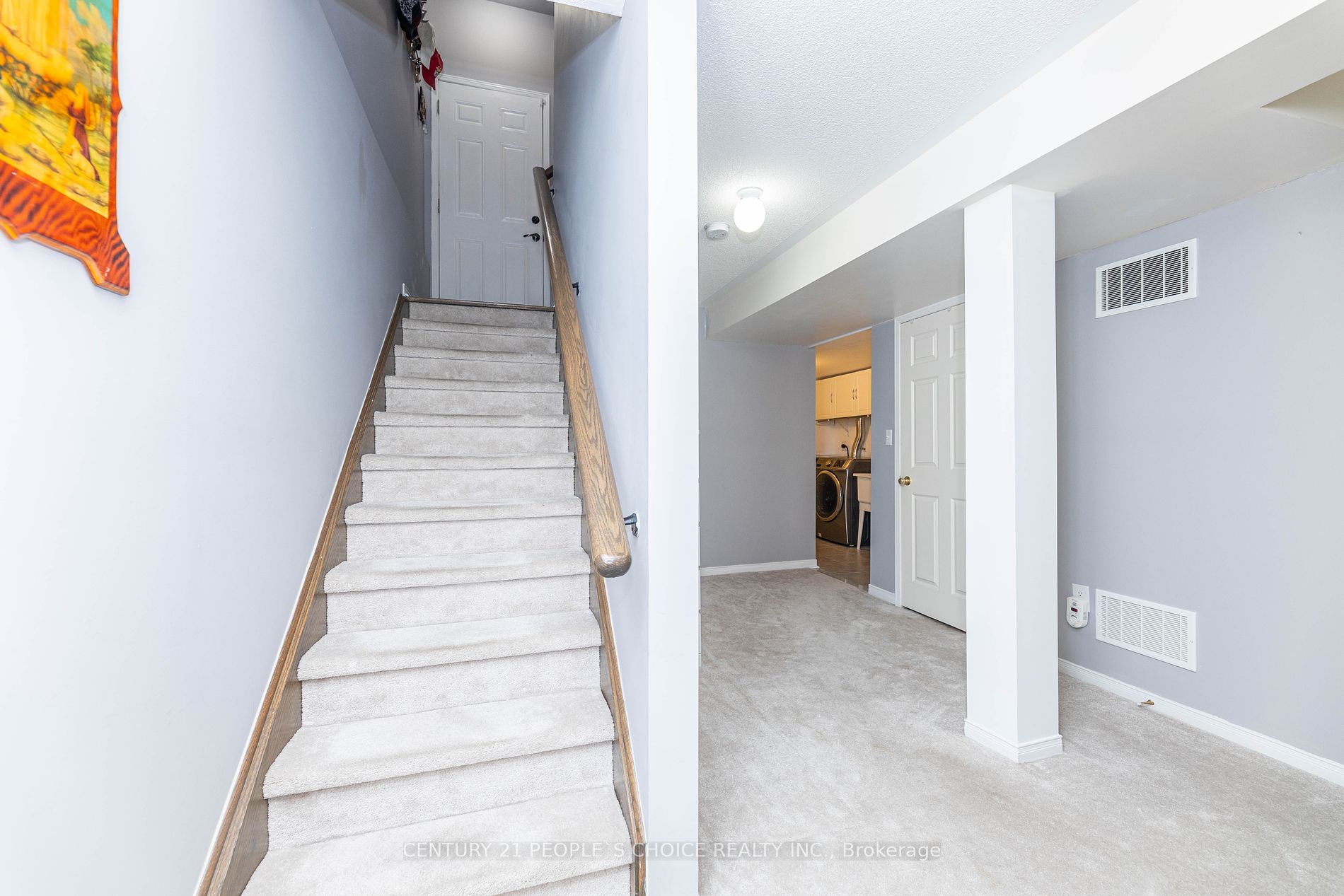16 Gulfbrook Circ