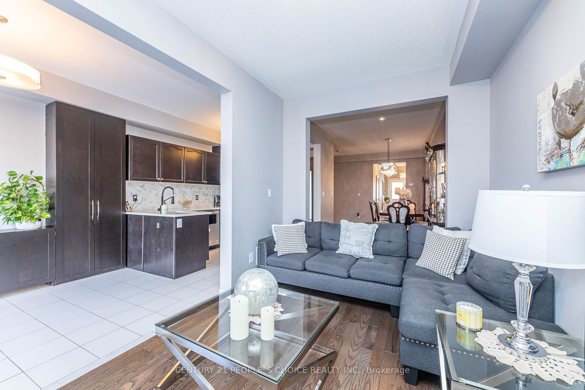 16 Gulfbrook Circ