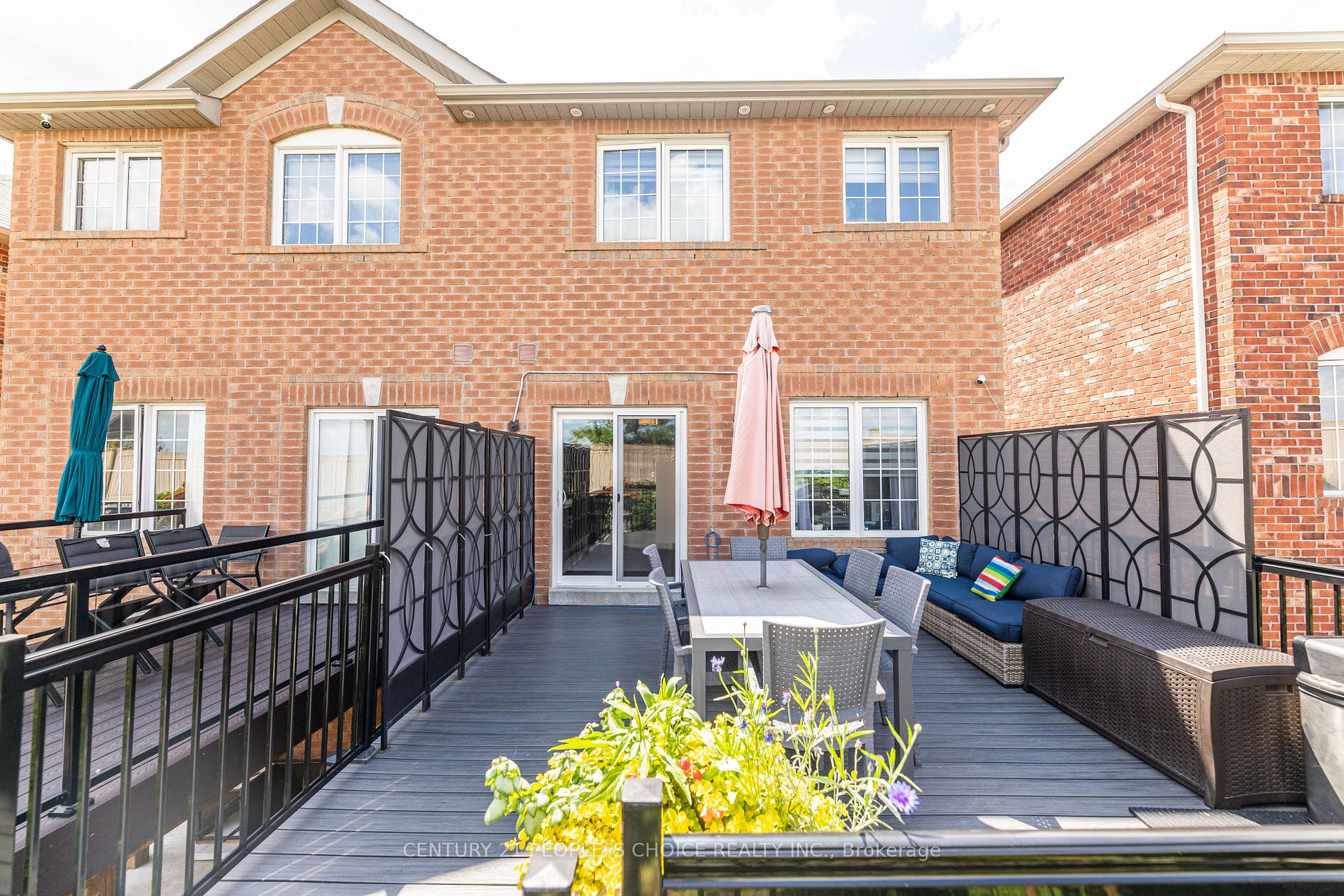 16 Gulfbrook Circ